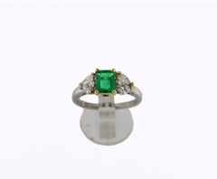 Emerald Diamonds 18 Karat White Gold Cocktail Ring