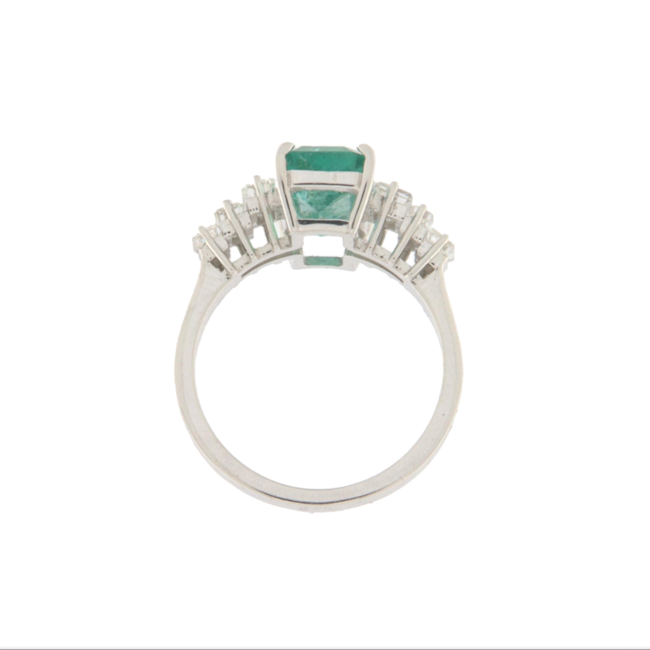 Women's Emerald Diamonds 18 Karat White Gold Cocktail Ring For Sale