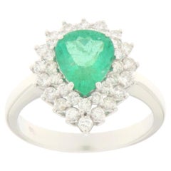 Emerald Diamonds 18 Karat White Gold Cocktail Ring