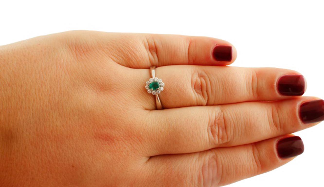 Brilliant Cut Emerald, Diamonds, 18 Karat White Gold Flower Ring For Sale