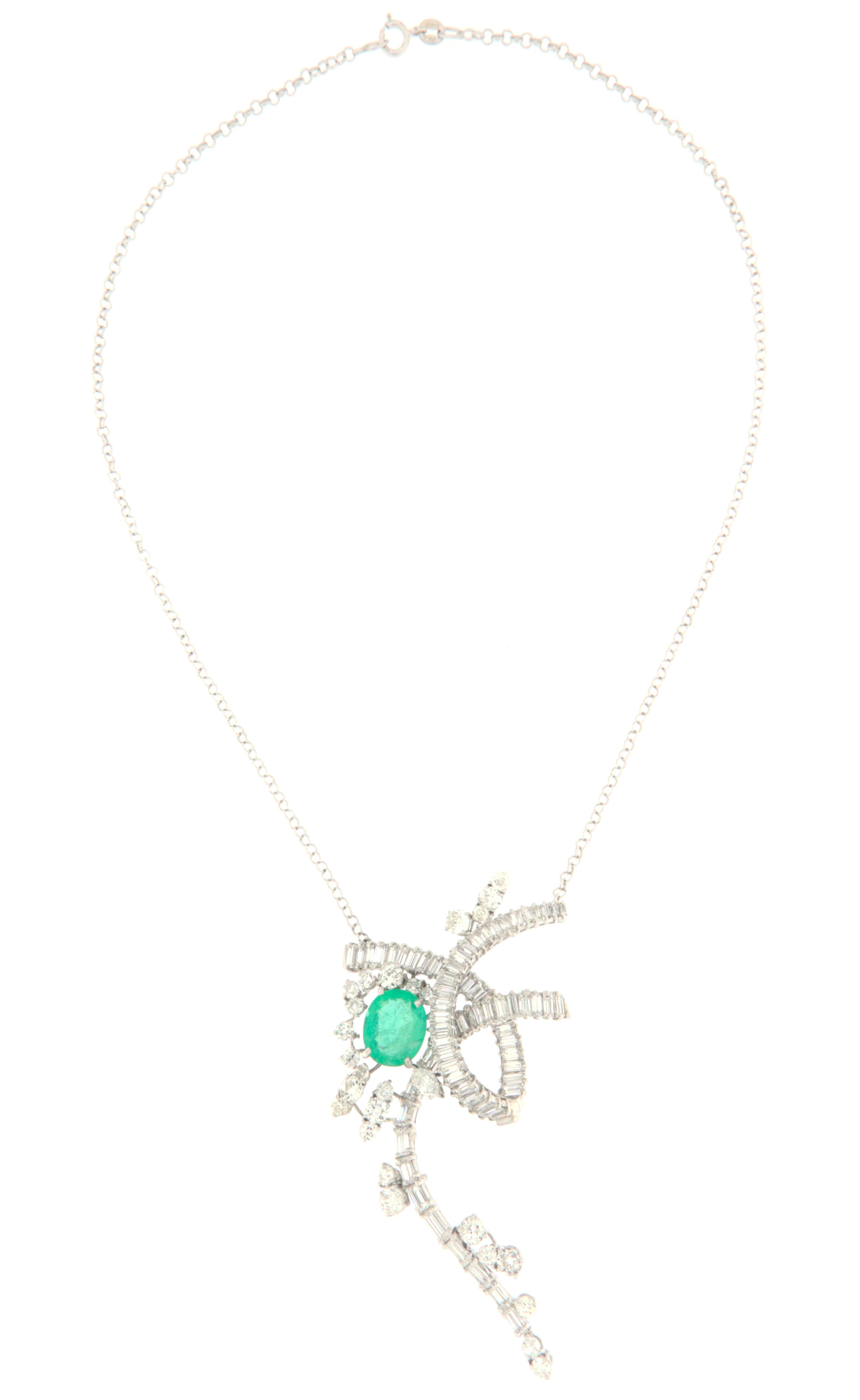 Women's Emerald Diamonds 18 Karat White Gold Pendant Necklace For Sale