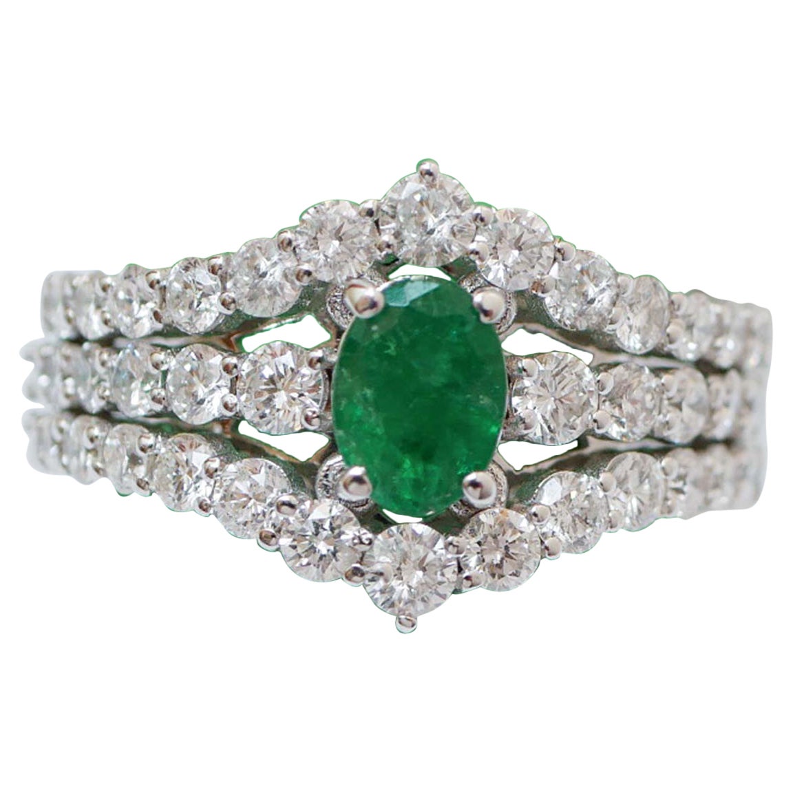 Esmeralda, Diamantes, Anillo de Oro Blanco de 18 Kilates.