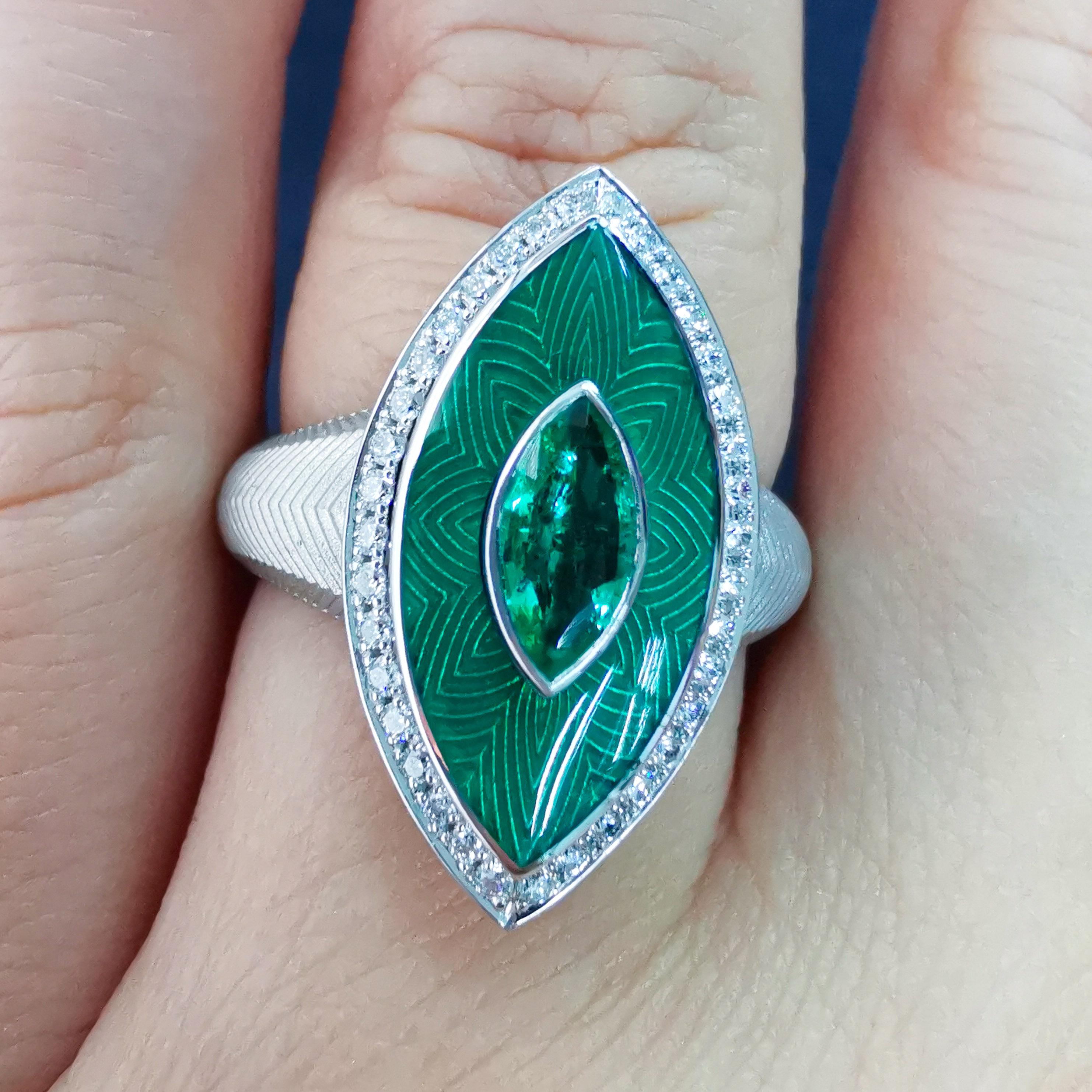 Emerald Diamonds 18 Karat White Gold Tweed Marquise Ring For Sale 2