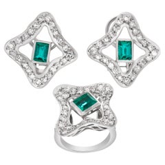 Emerald & Diamonds Earrings and Ring Three Pieces Set, in 18k White Gold