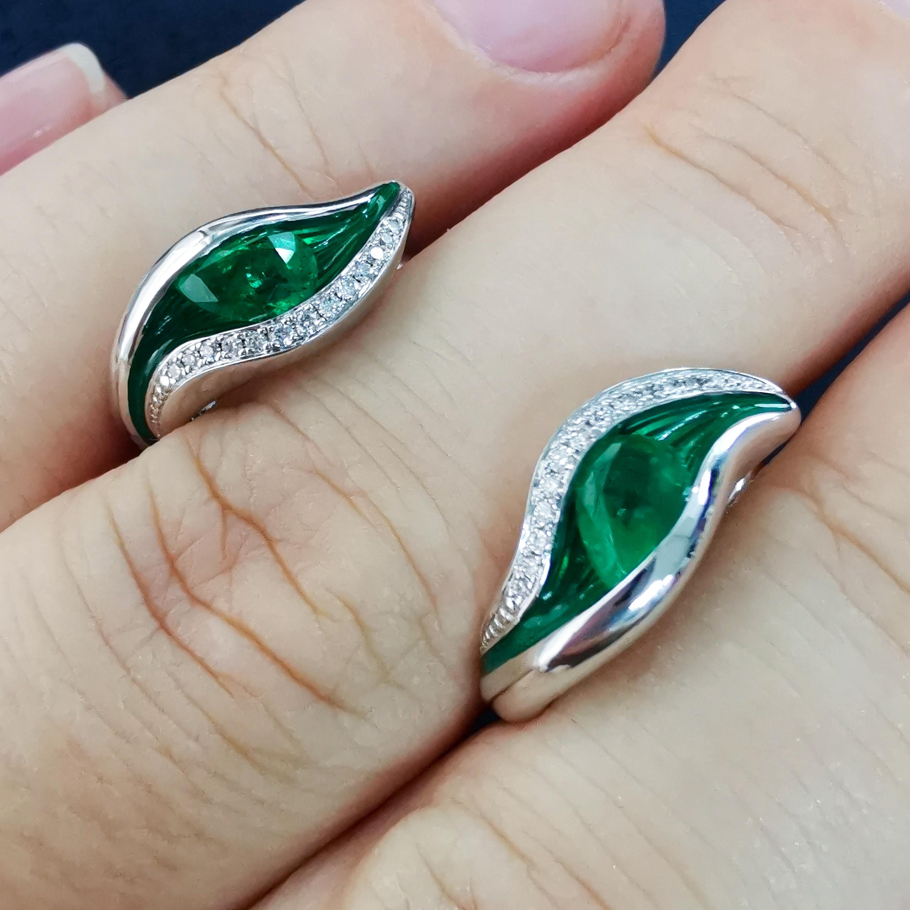 Emerald Diamonds Enamel 18 Karat White Gold Melted Colors Earrings For Sale 1