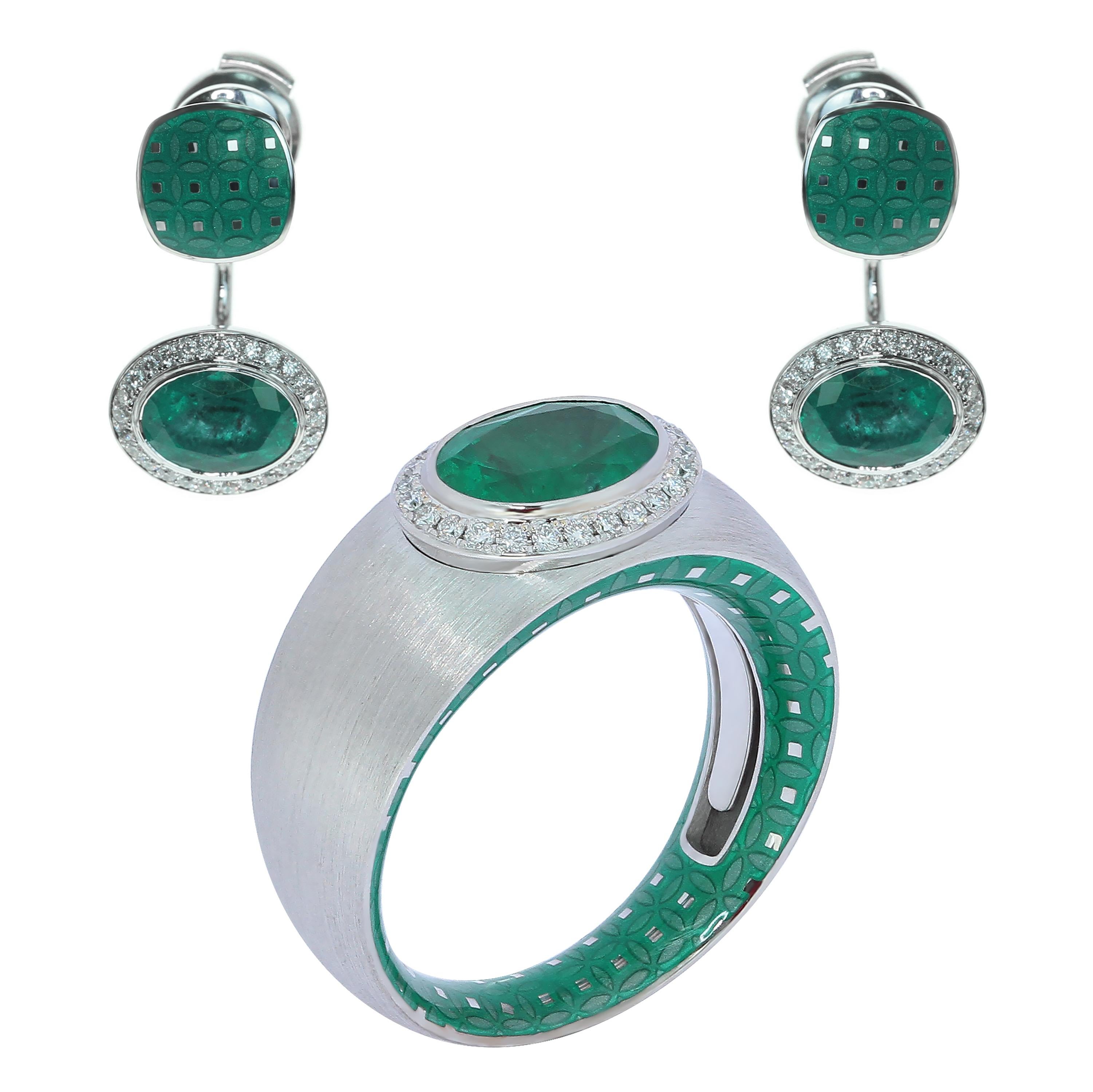 Emerald Diamonds Enamel 18 Karat White Gold Suite