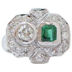 Emerald, Diamonds, Platinum Retrò Ring.