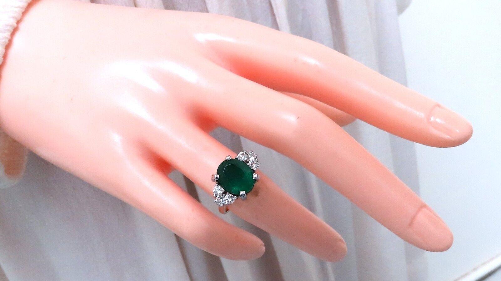 Oval Cut Emerald Diamonds Ring 14kt 4.07ct Natural Oval Brilliant For Sale