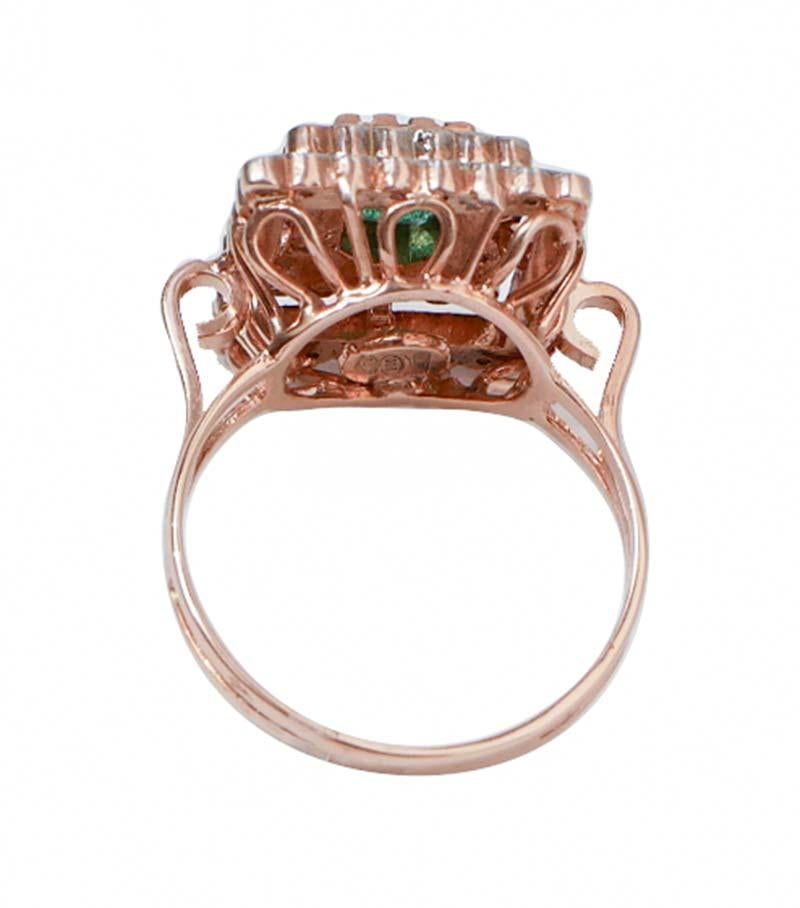 Rétro Emerald, Diamonds, Rose Gold and Silver Ring. en vente