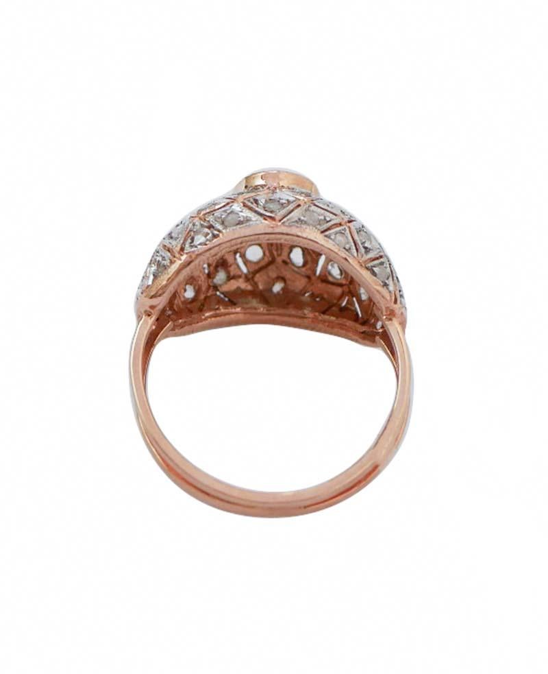 Rétro Anello con smeraldo, diamanti, oro rosa e argento. in vendita