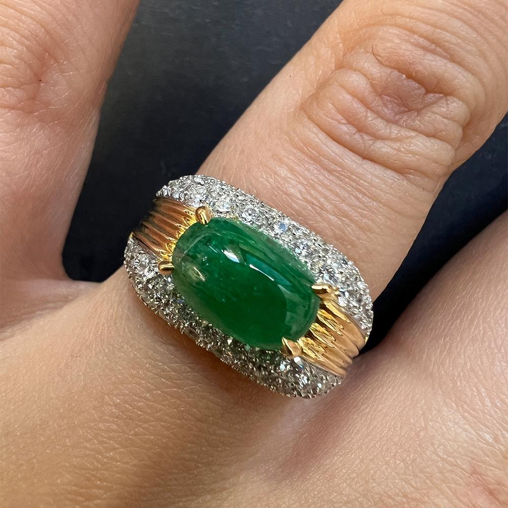 Emerald Dome Ring In New Condition For Sale In New York, NY