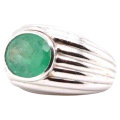 Vintage Emerald dome ring in 18k white gold