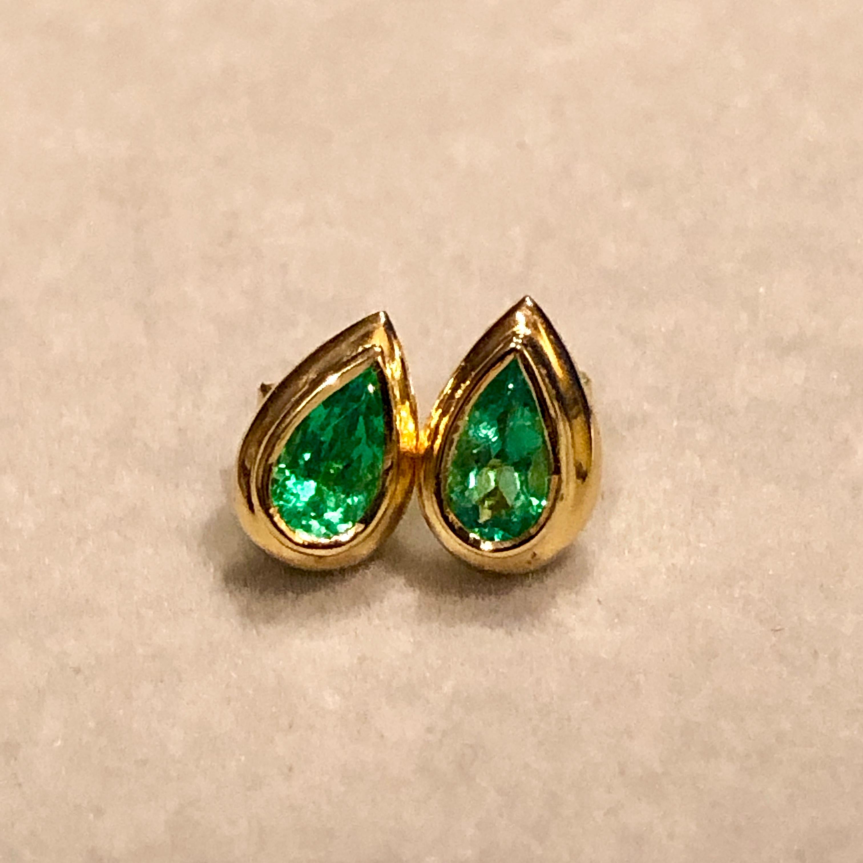 Contemporary Emerald Dome Stud Pear Cut Earrings 18 Karat Gold