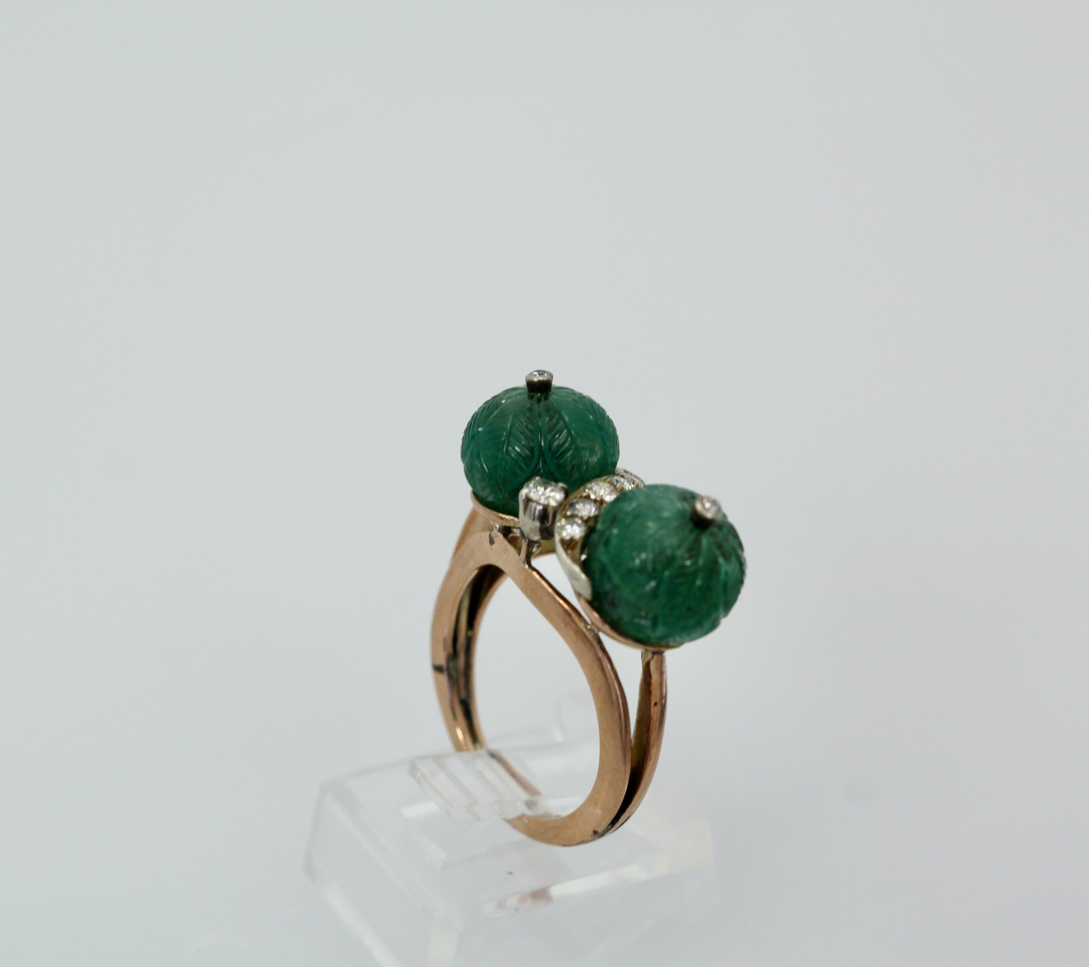 Emerald Double Carved Diamond Ring For Sale 1