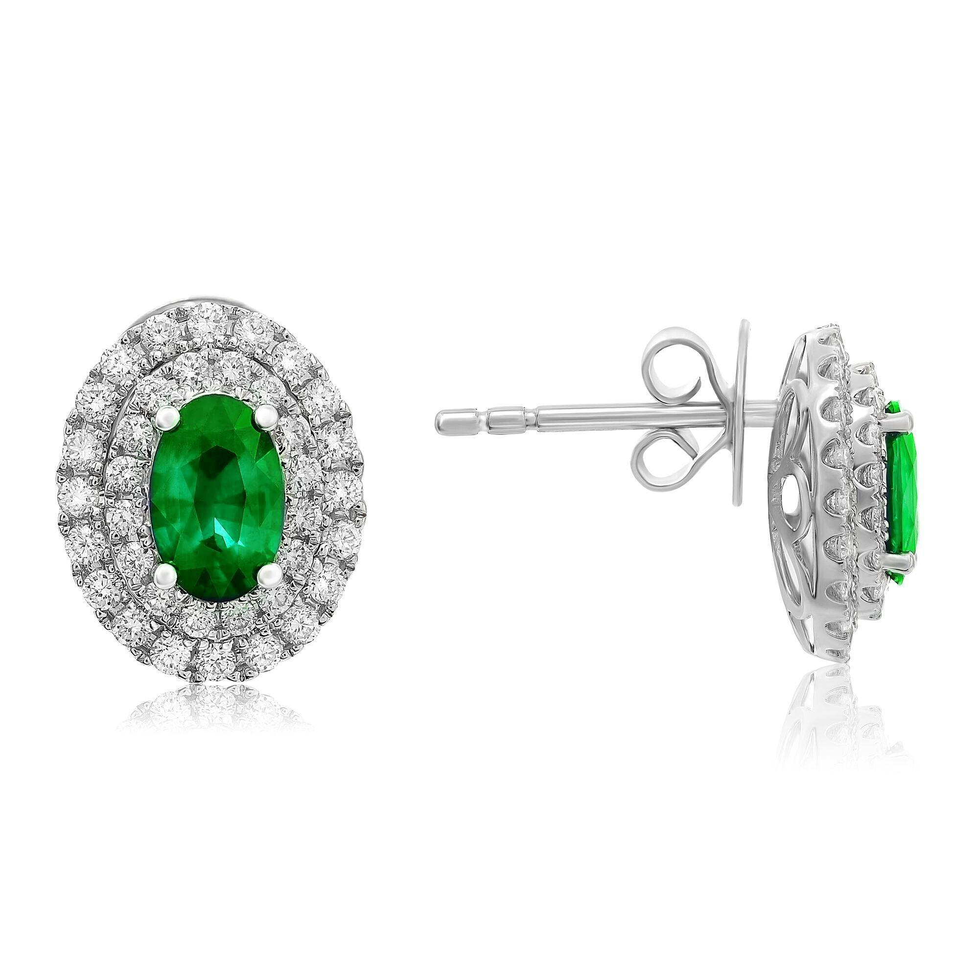 Emerald Double Halo Stud Earrings In New Condition For Sale In New York, NY