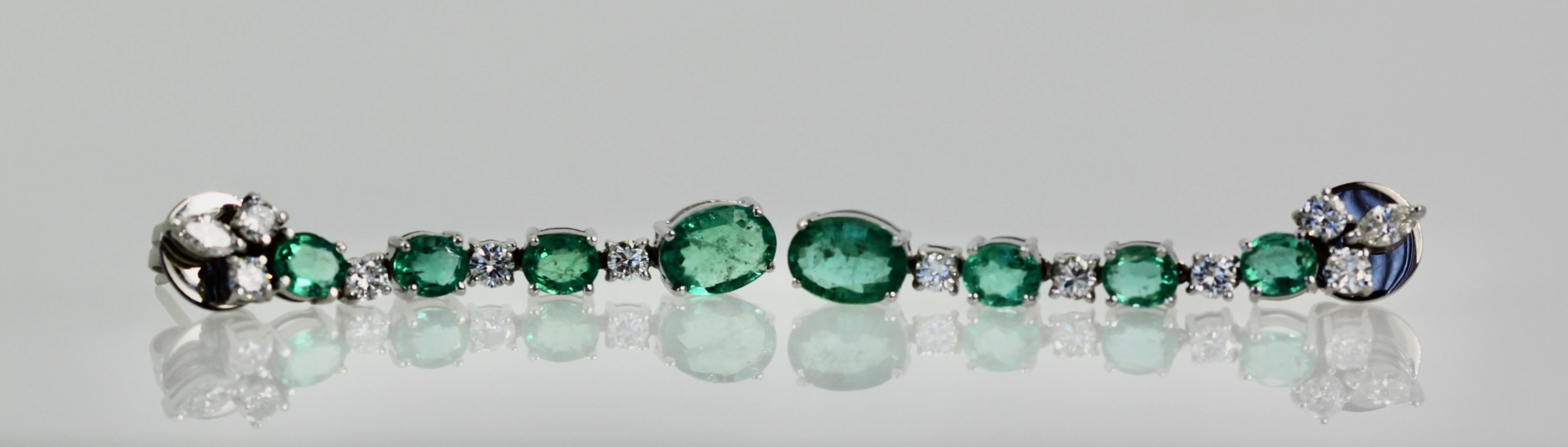 Emerald Drop Dangle Earrings 5 Carats 18K For Sale 2