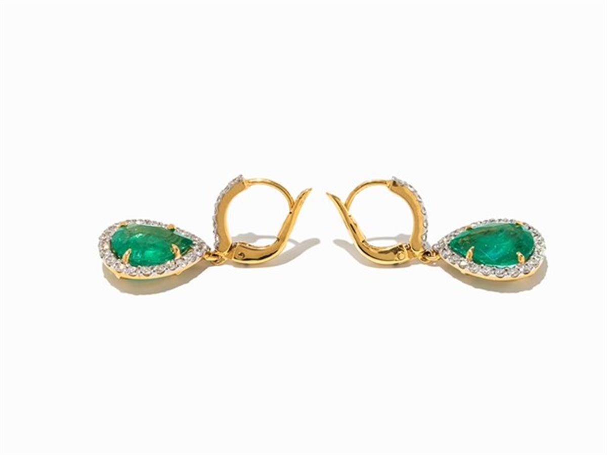Late Victorian  Emerald Drops and Diamondsearring in 18 Karat Yellow Gold