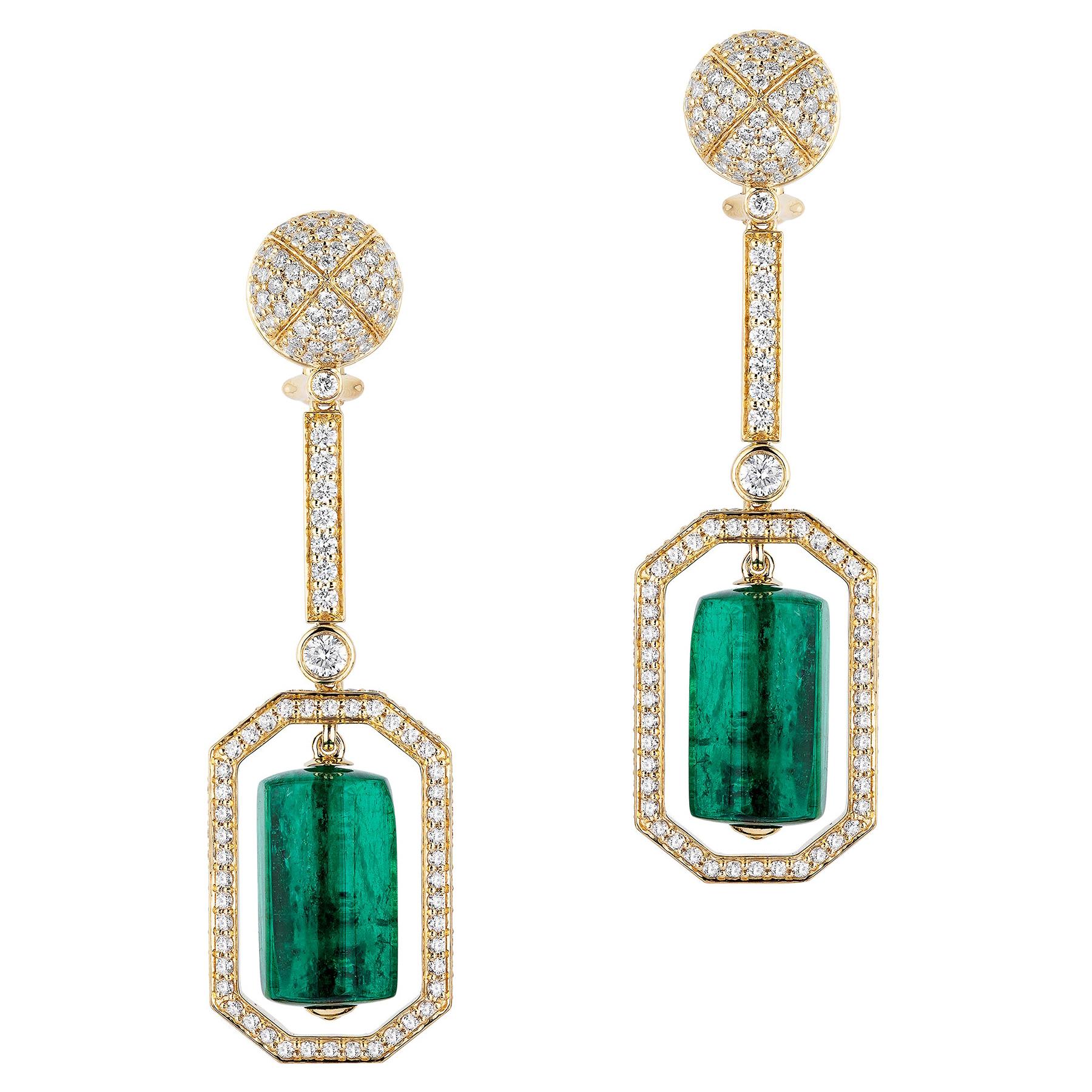  Goshwara Drum Shape Tumbled Emerald And Diamonds Earrings