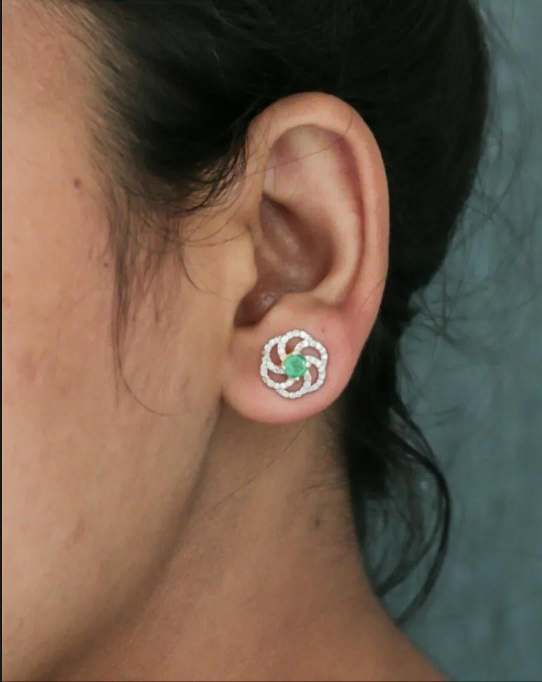 Round Cut Emerald Earring 14K Solid Gold Diamond Stud Earring For Women Christmas Gift. For Sale