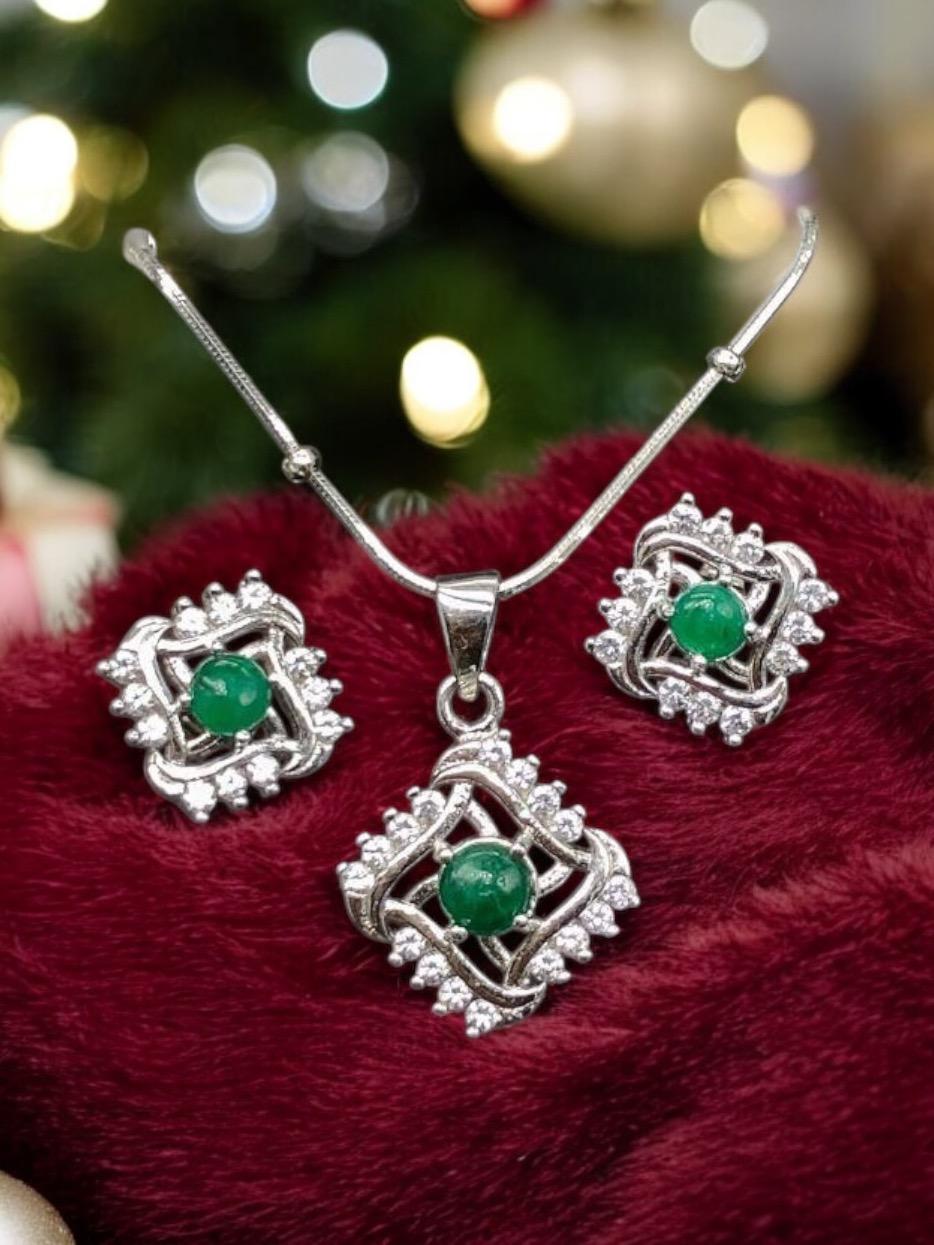 Emerald Earrings & Necklace Pendant Gemstones 925 Silver Jewelry Set 1.5 Ct-Swat For Sale 3