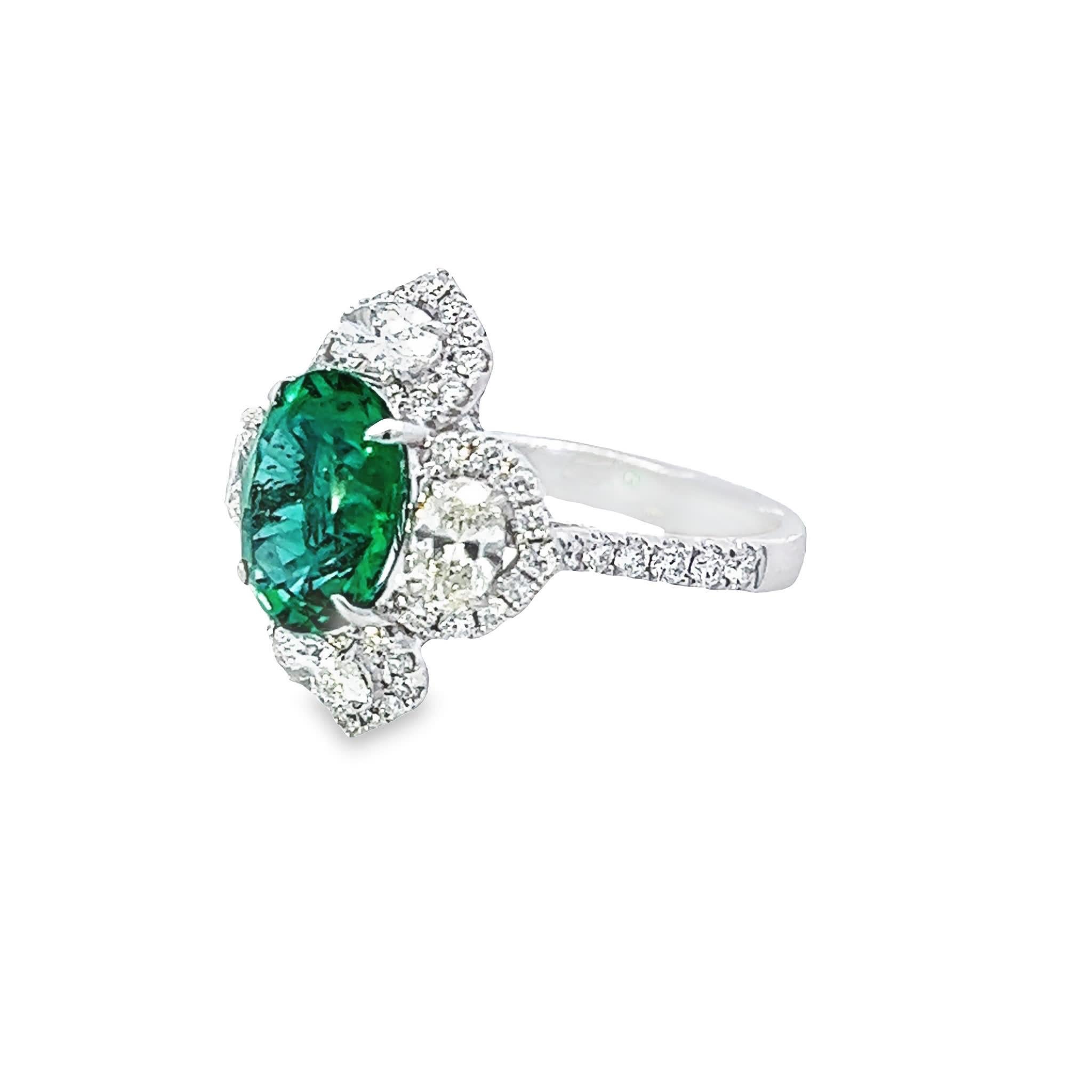 Smaragd Elegance Diamantring Damen im Angebot