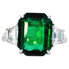 Emerald Elegance Ring