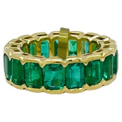 Smaragd Smaragdschliff Eternity Band Ring in 18K Gelbgold