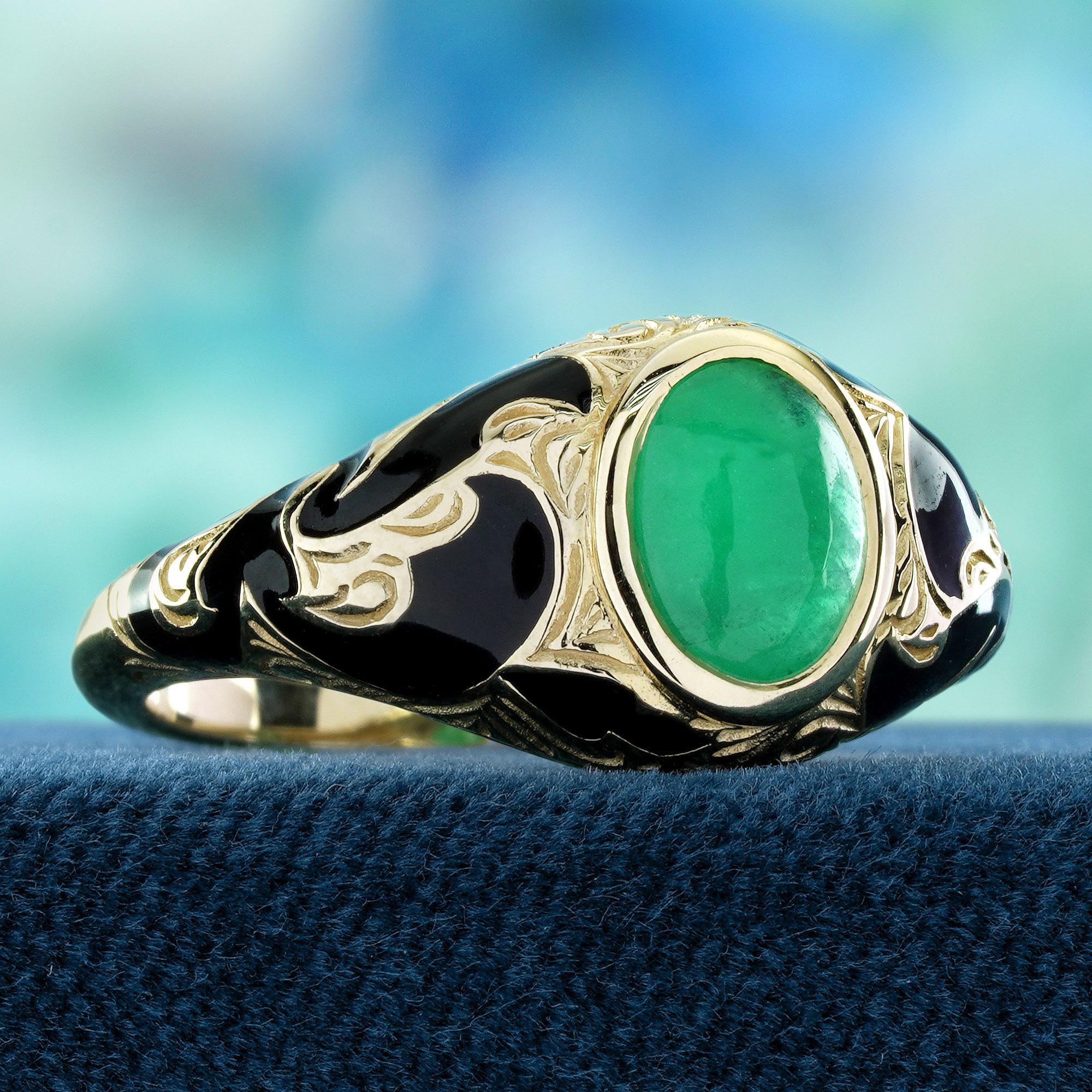 Emerald Enamel Antique Style  Ring in 9K Yellow Gold (Art déco) im Angebot