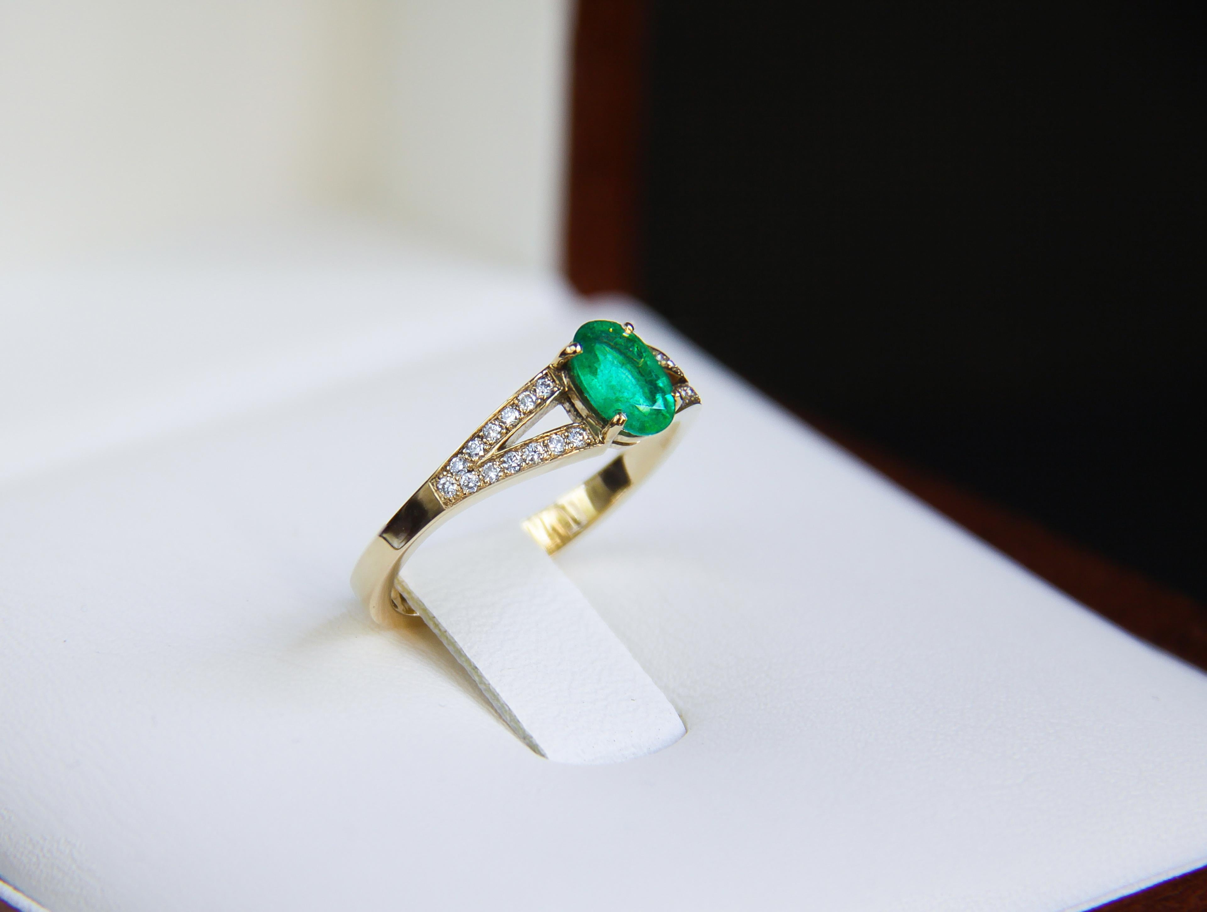 For Sale:  Emerald engagement 14k gold ring 3