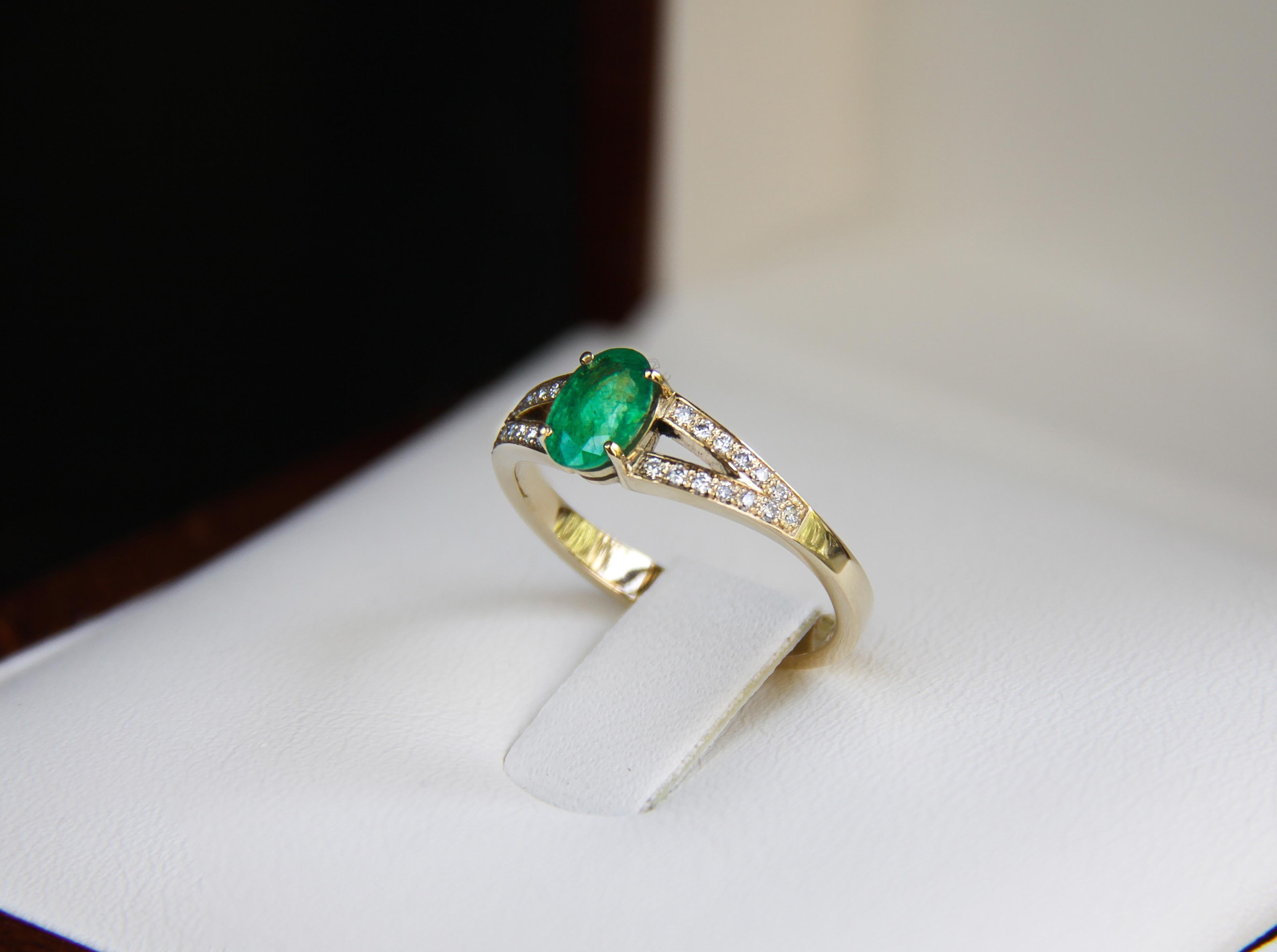 For Sale:  Emerald engagement 14k gold ring 4