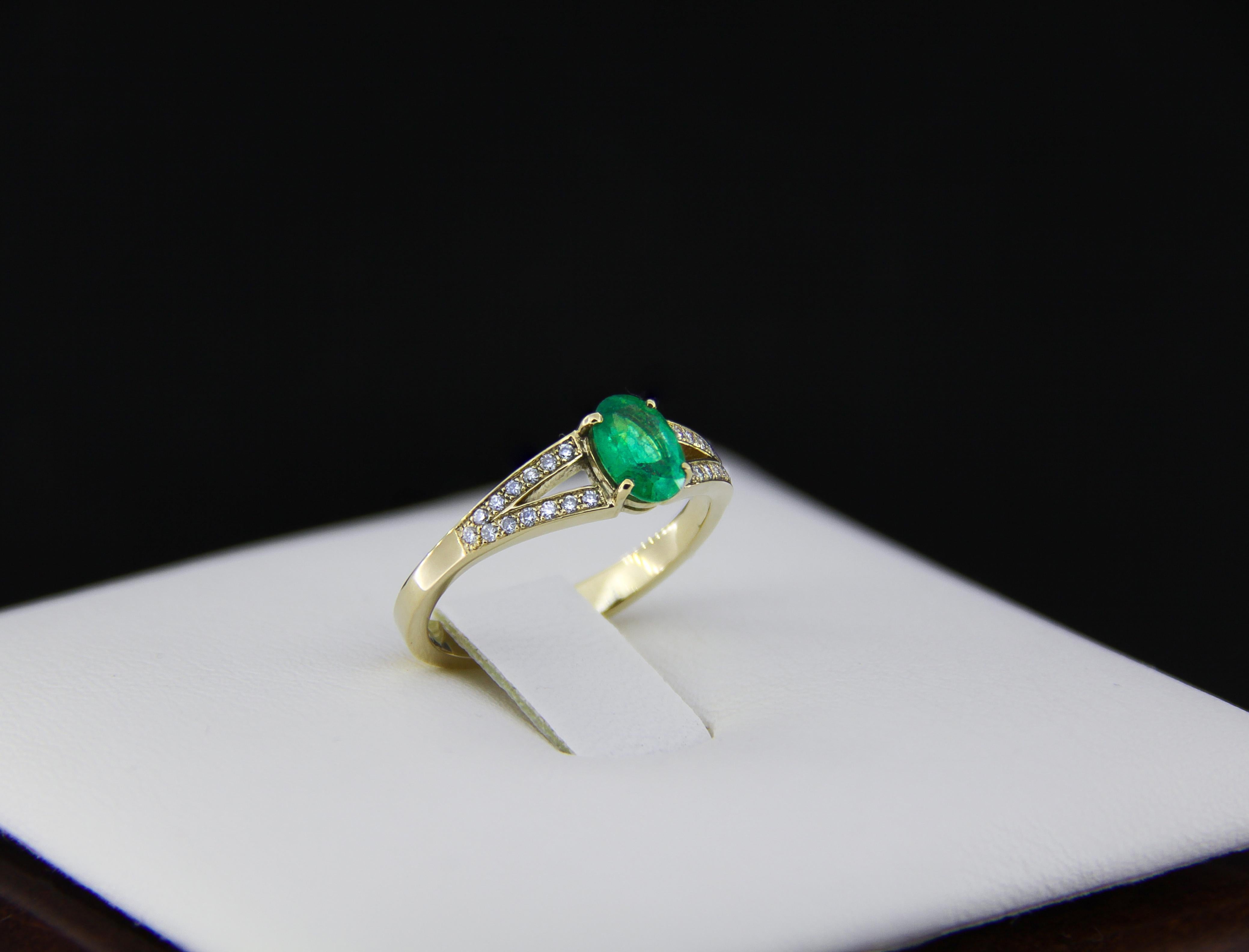 For Sale:  Emerald engagement 14k gold ring 9