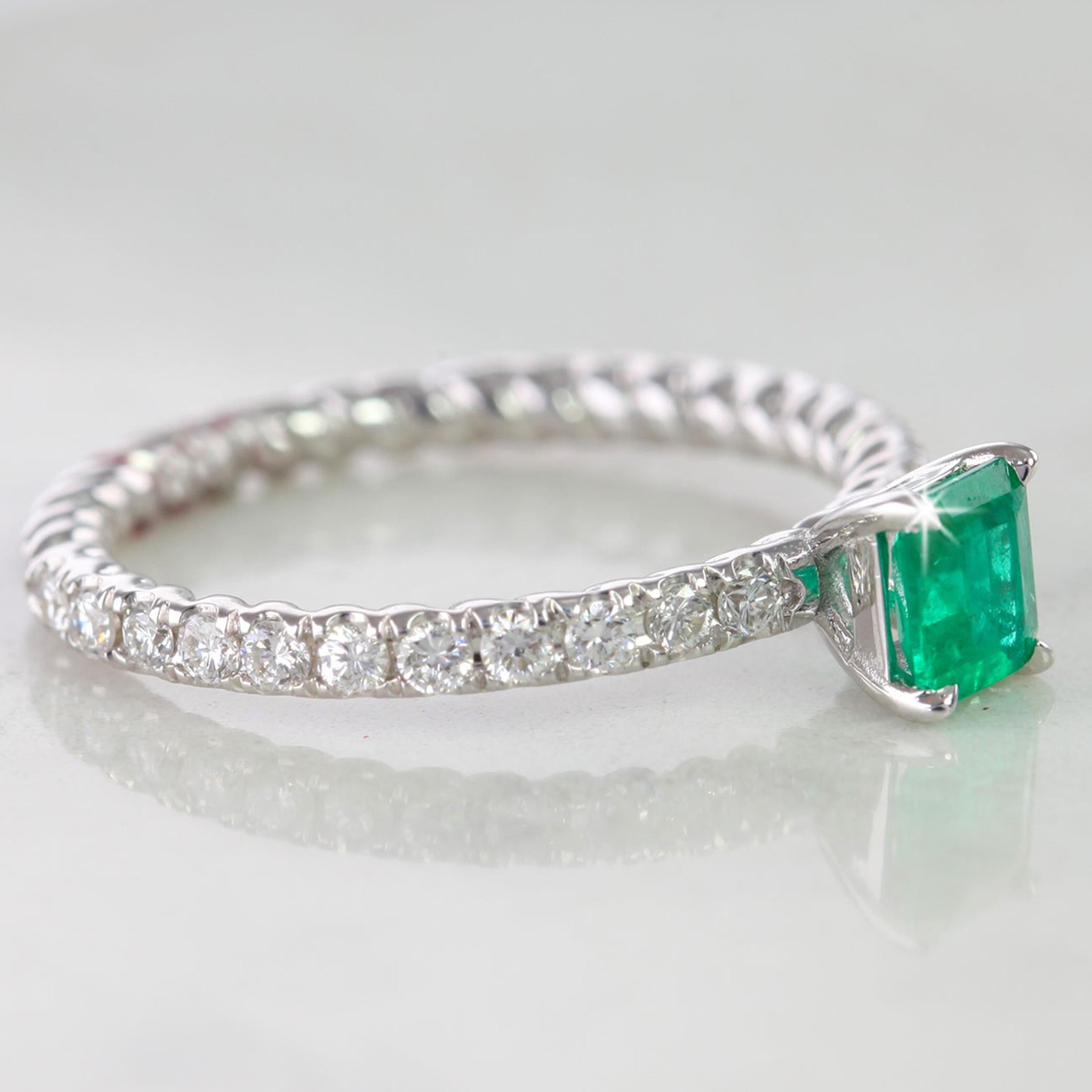 emerald dainty ring