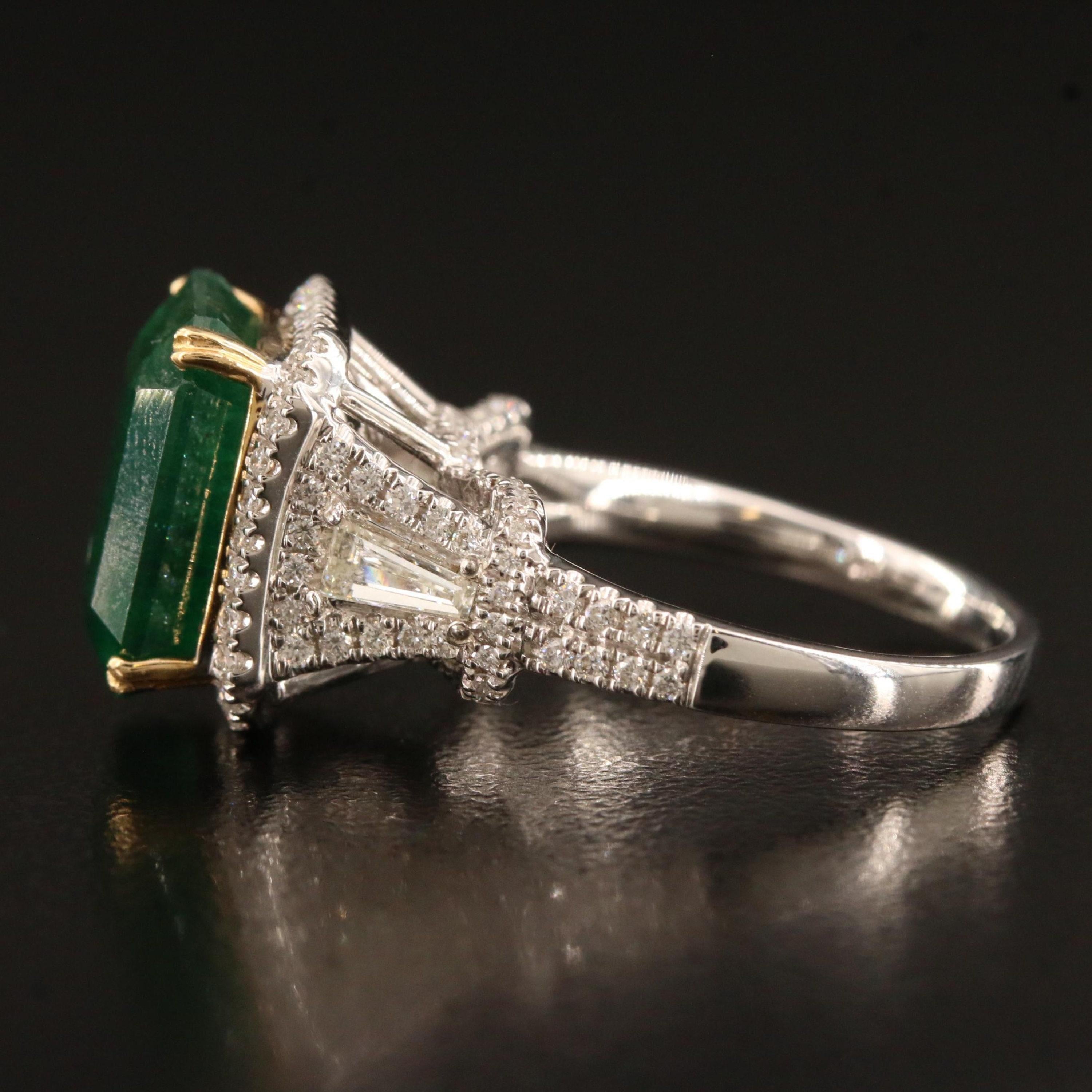 For Sale:  Art Deco 6 CT Natural Emerald Diamond Engagement Ring in 18K Gold, Cocktail Ring 3