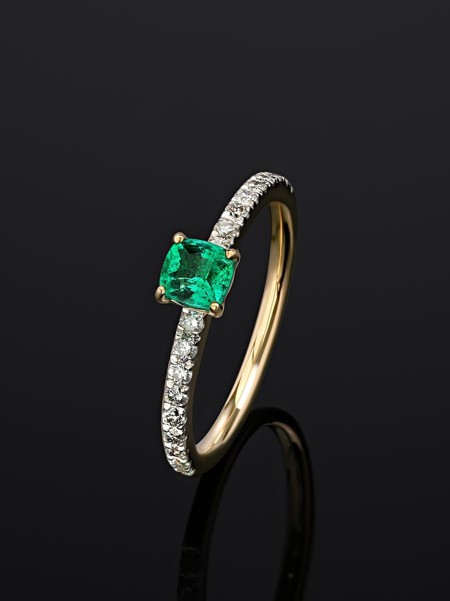 14K white gold ring with natural Emerald and Diamonds
emerald origin - Brazil
emerald measurements - 0.12 x 0.16 x 0.16 in / 3 x 4 x 4 mm
emerald weight - 0.42 carats
diamonds weight - 0.32 carats
ring size - 7.25 US
ring weight - 2.06 grams


We