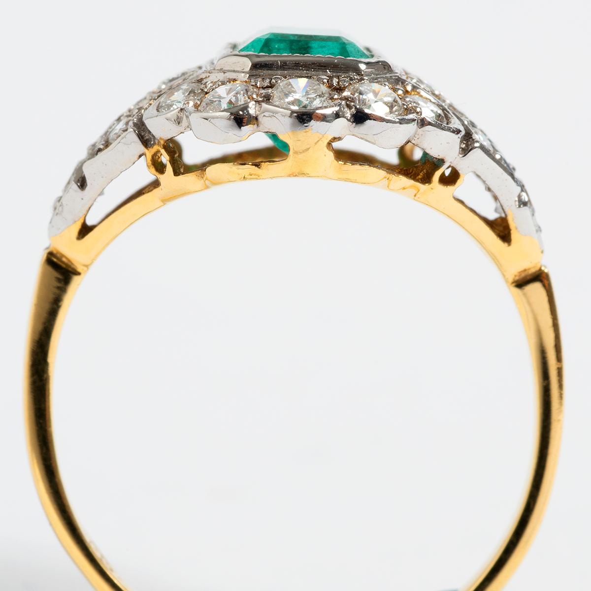 Mixed Cut Emerald (est 1.20ct) & Diamond (est .60ct) Cluster Ring, 18K Yellow Gold ... For Sale