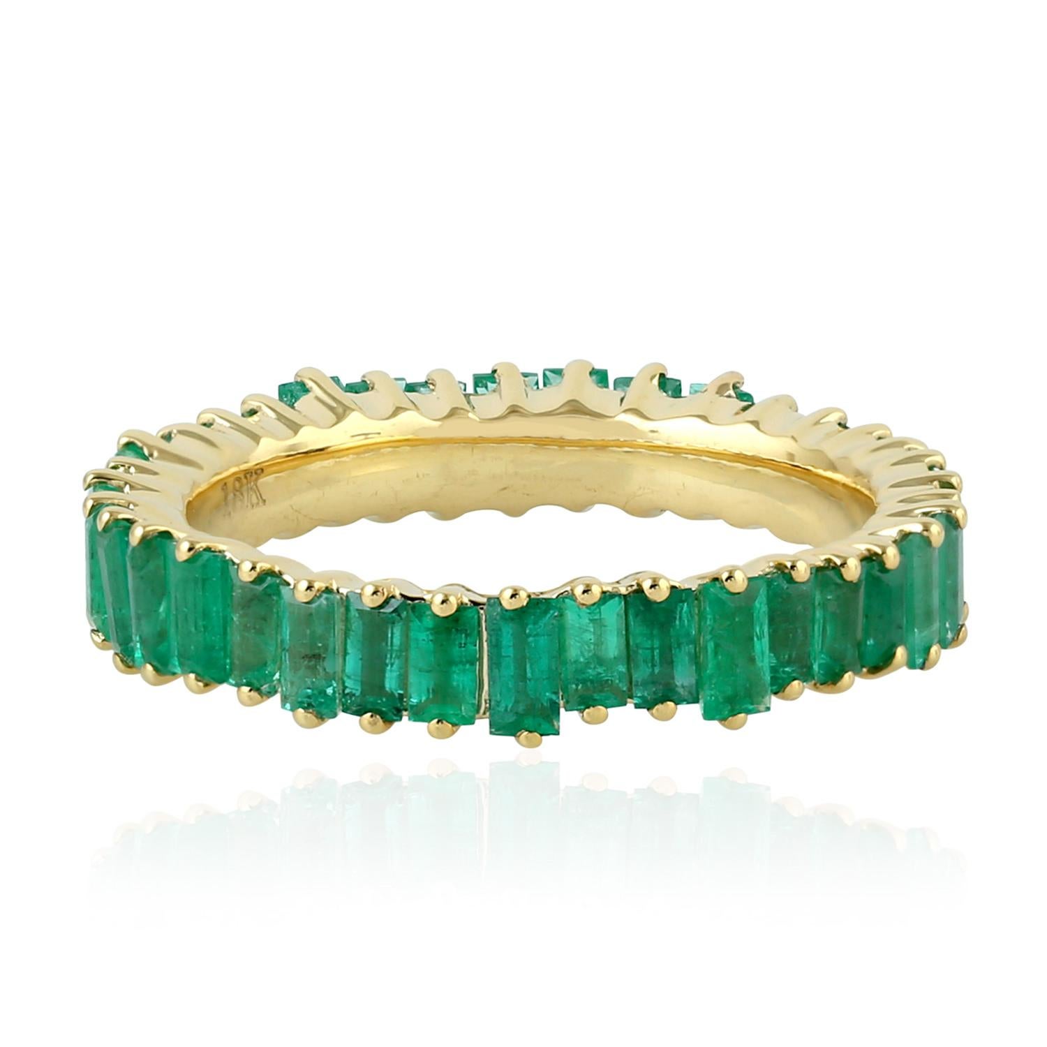 Mixed Cut Emerald Eternity Band Ring Made In 18k Yellow Gold For Sale