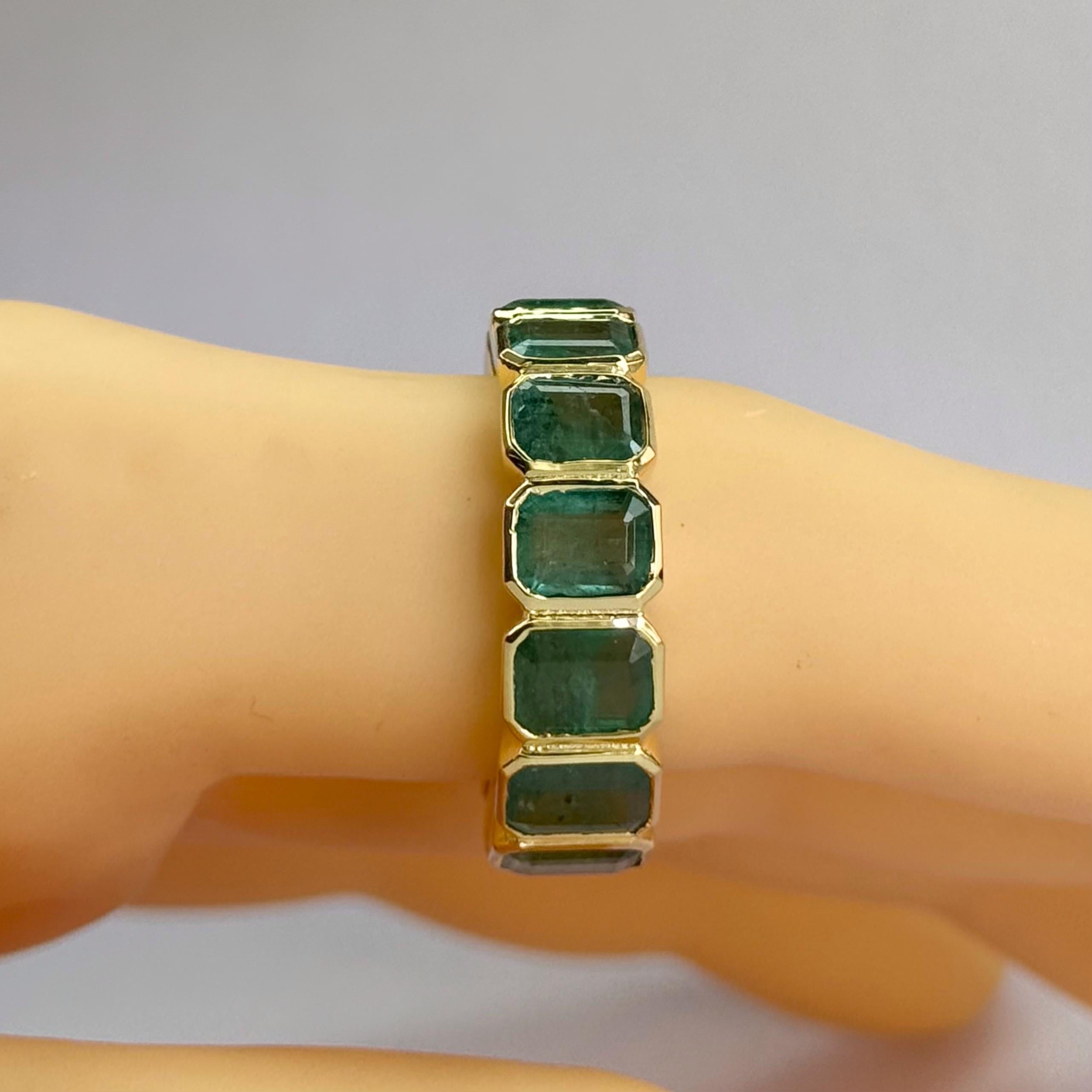 Anillo de eternidad esmeralda hecho a mano 14KT oro esmeraldas de Zambia Corte esmeralda en venta