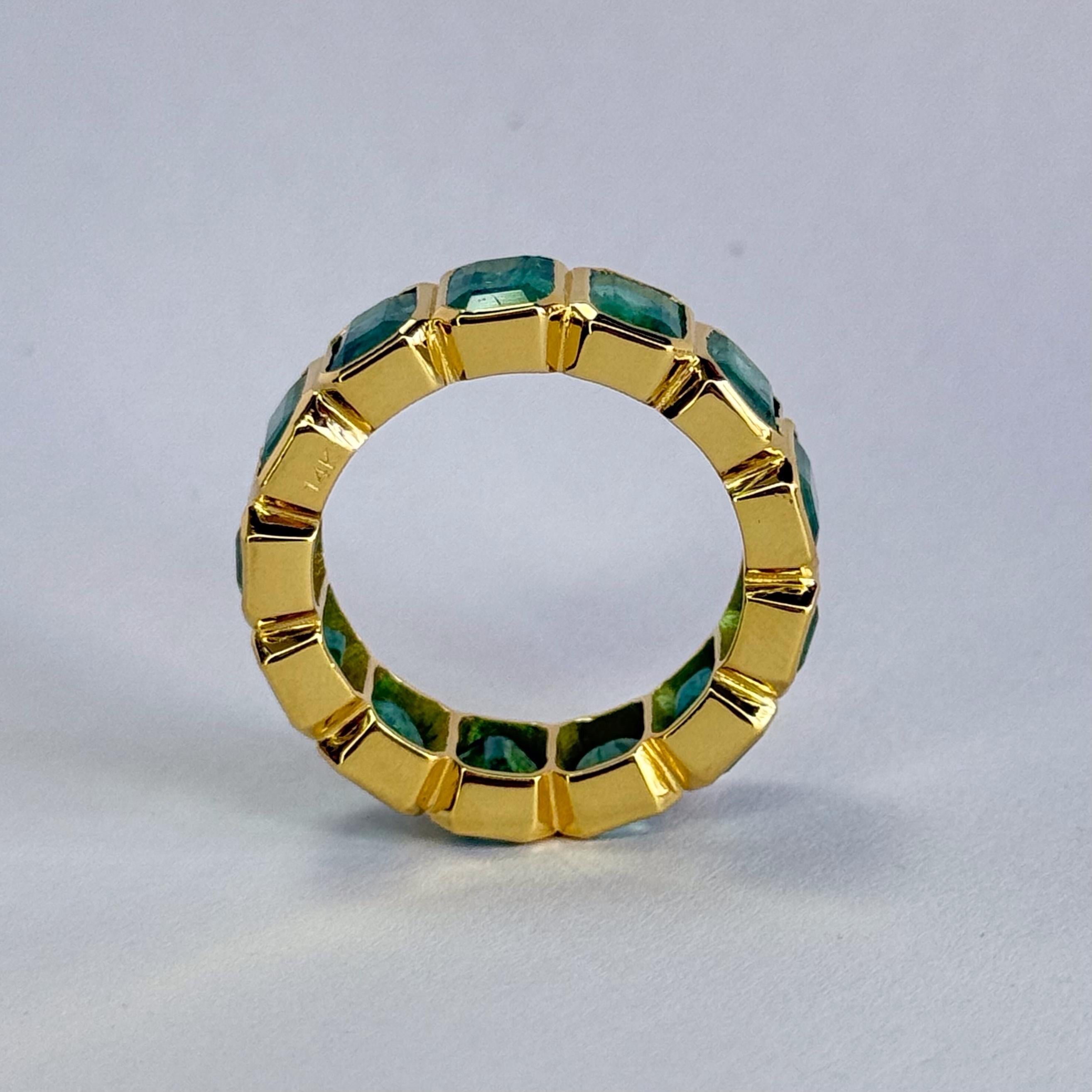 Anillo de eternidad esmeralda hecho a mano 14KT oro esmeraldas de Zambia en Nuevo estado para la venta en Boca Raton, FL