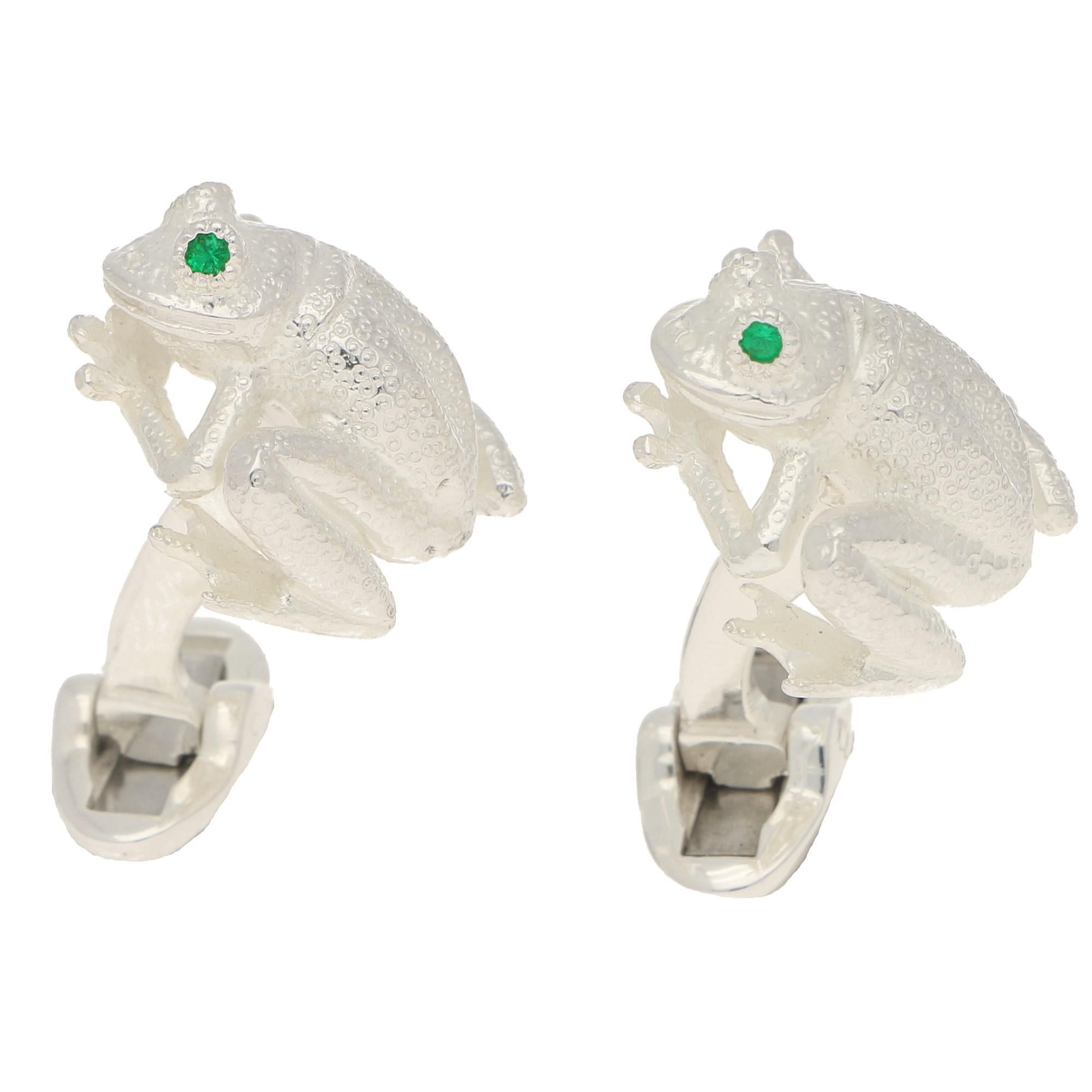Emerald Eyed Frog Swivel-Back Cufflinks in Sterling Silver