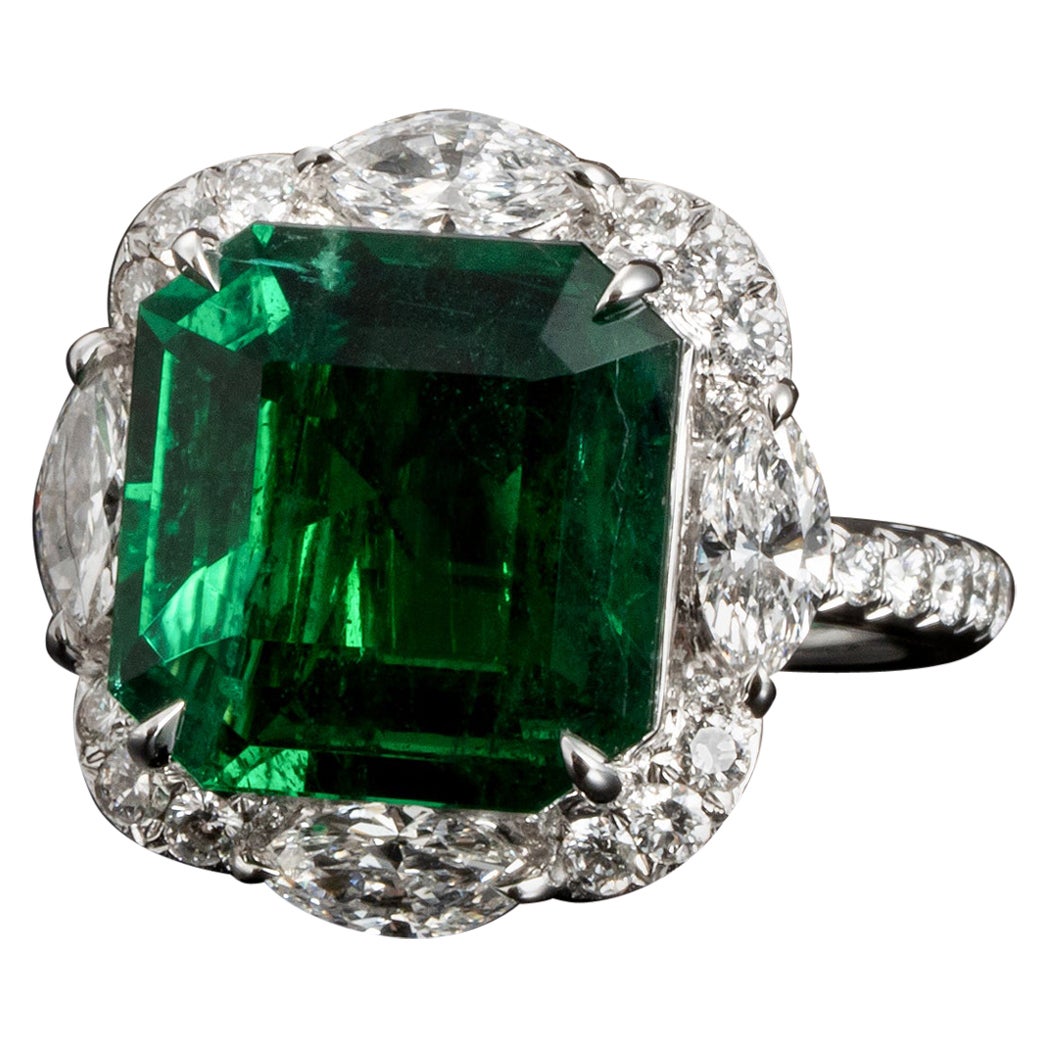 Achteckiger Ring mit Smaragd, feiner 7,59 Karat