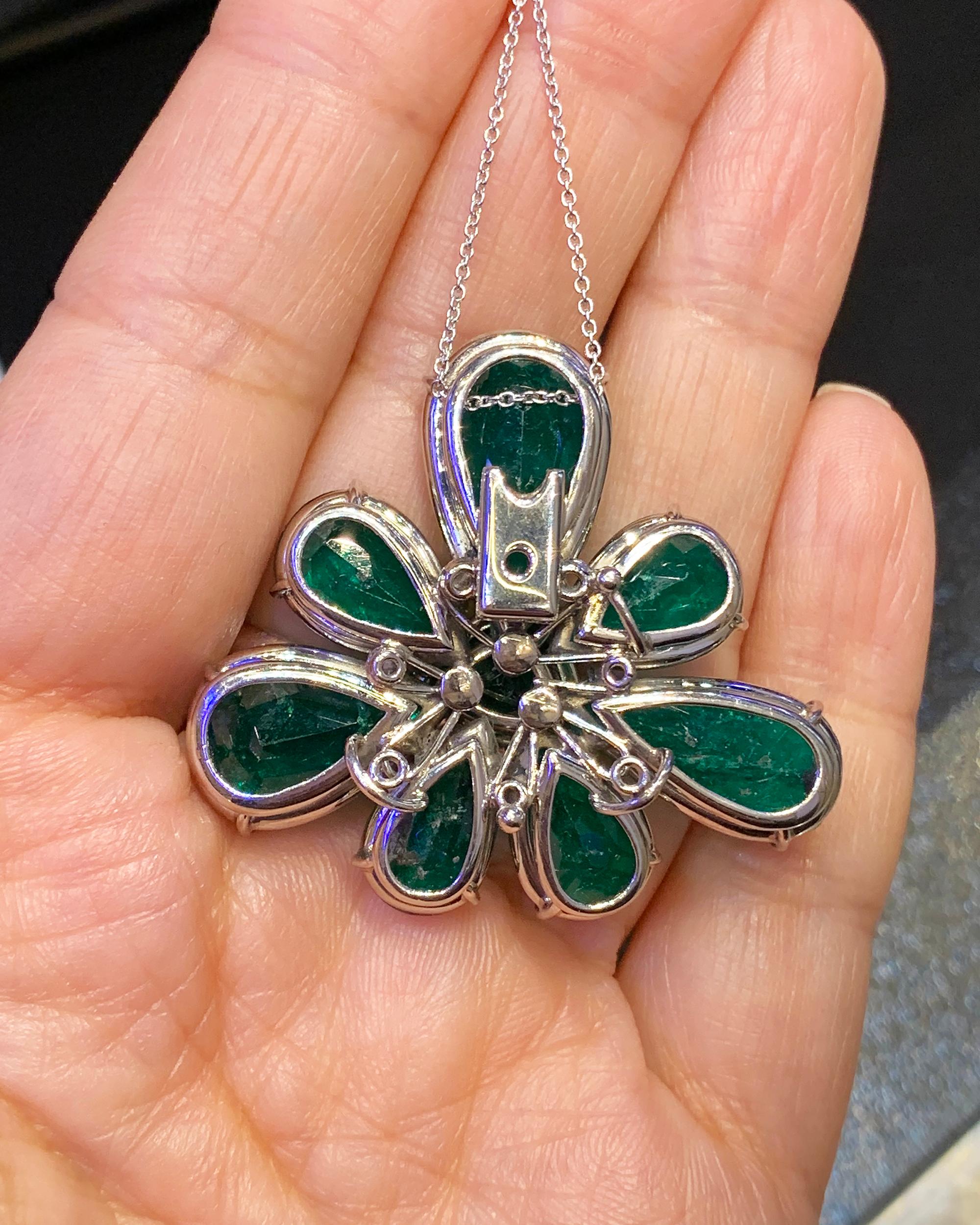 Pear Cut Spectra Fine Jewelry, GRS Certified Colombian Emerald Flower Ring Pendant For Sale