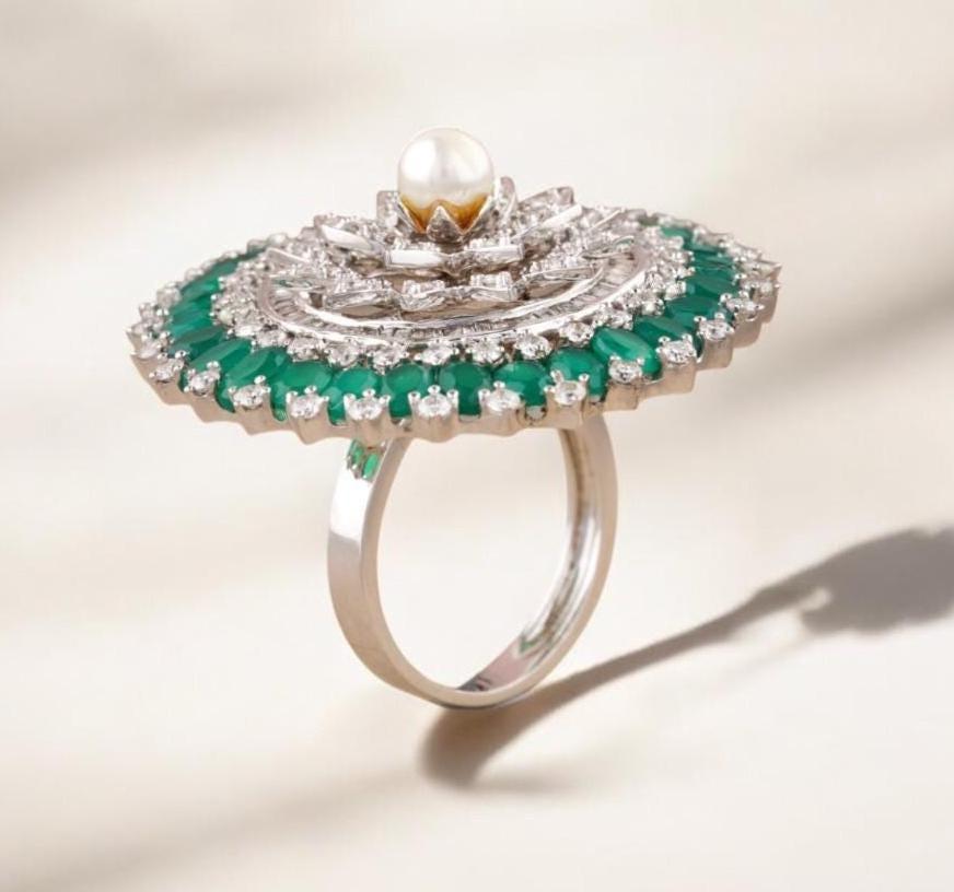 Bague cocktail émeraude fleur diamant perle en or massif 14K (certifié) Pour femmes en vente