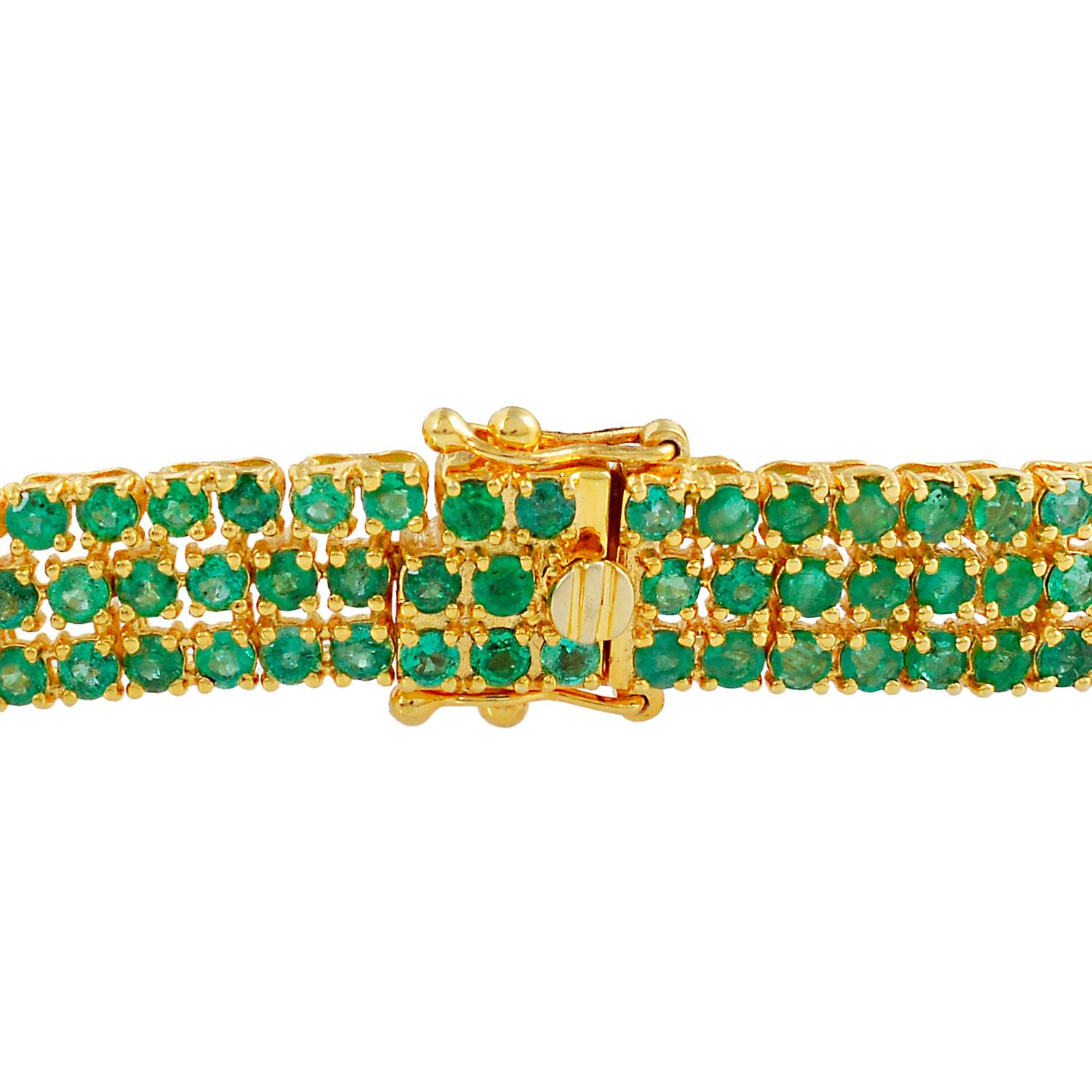 Modern Emerald Gemstone Bracelet Diamond 18 Karat Yellow Gold Handmade Fine Jewelry For Sale
