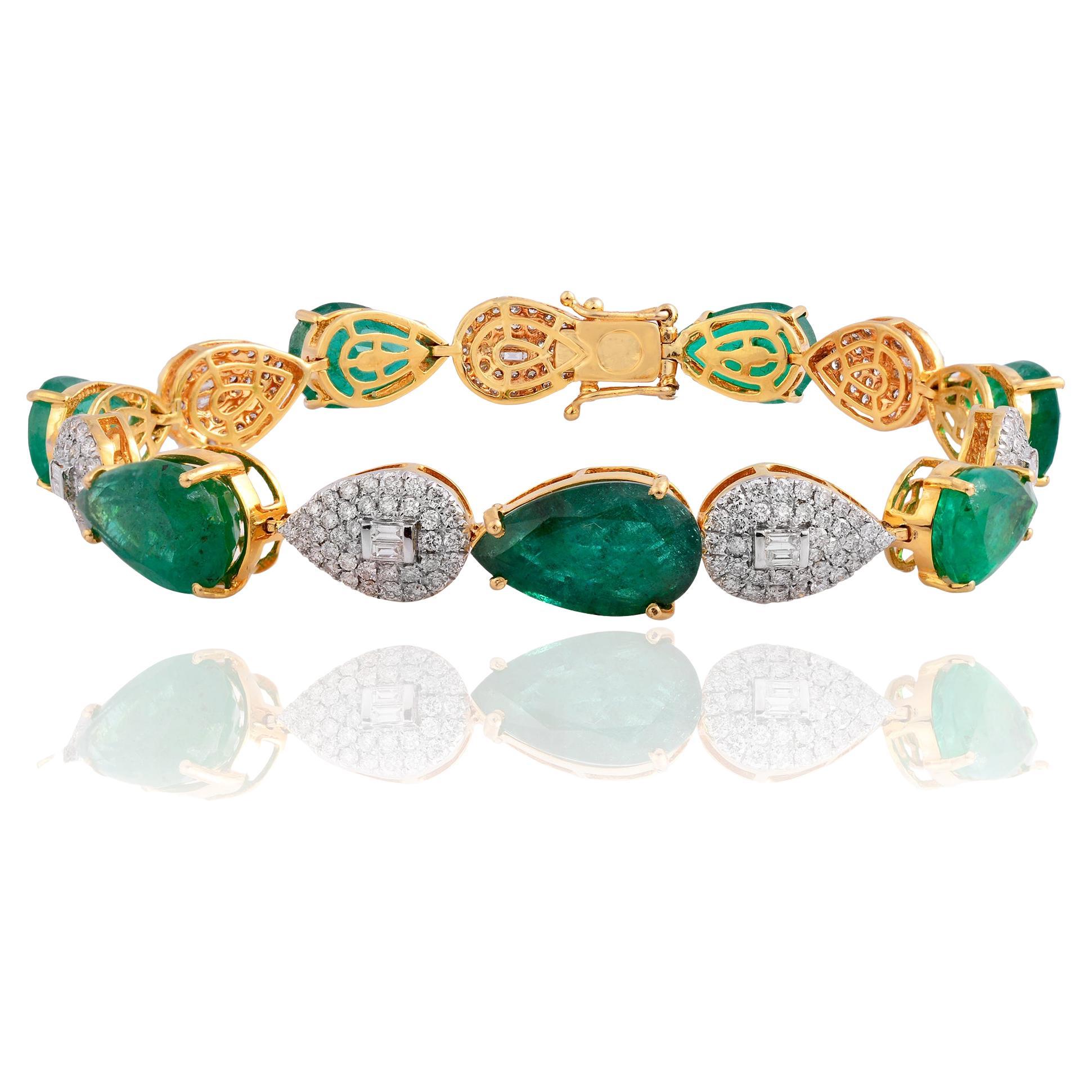 Emerald Gemstone Charm Bracelet Diamond 18 Karat Yellow Gold Handmade Jewelry For Sale