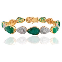 Emerald Gemstone Charm Bracelet Diamond 18 Karat Yellow Gold Handmade Jewelry