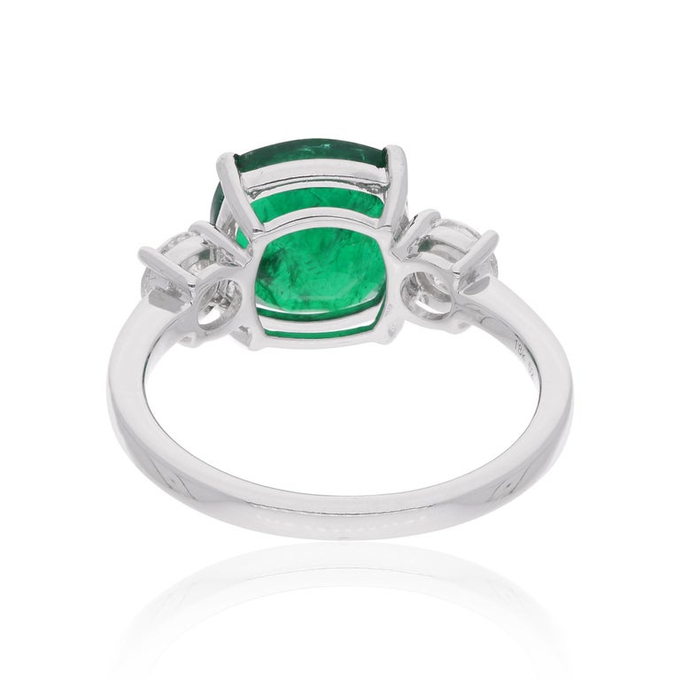 For Sale:  Emerald Gemstone Cocktail Ring Diamond 18 Karat White Gold Handmade Fine Jewelry 3
