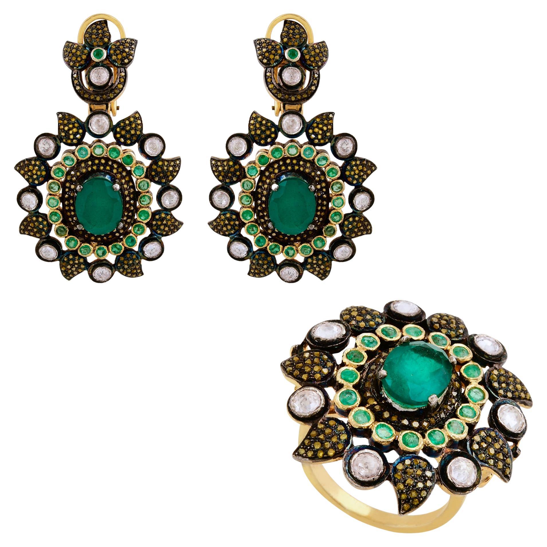 Boucles d'oreilles pendentifs en pierre d'émeraude Bague Ensemble Saphir Jaune Argent Bijoux Vintage en vente