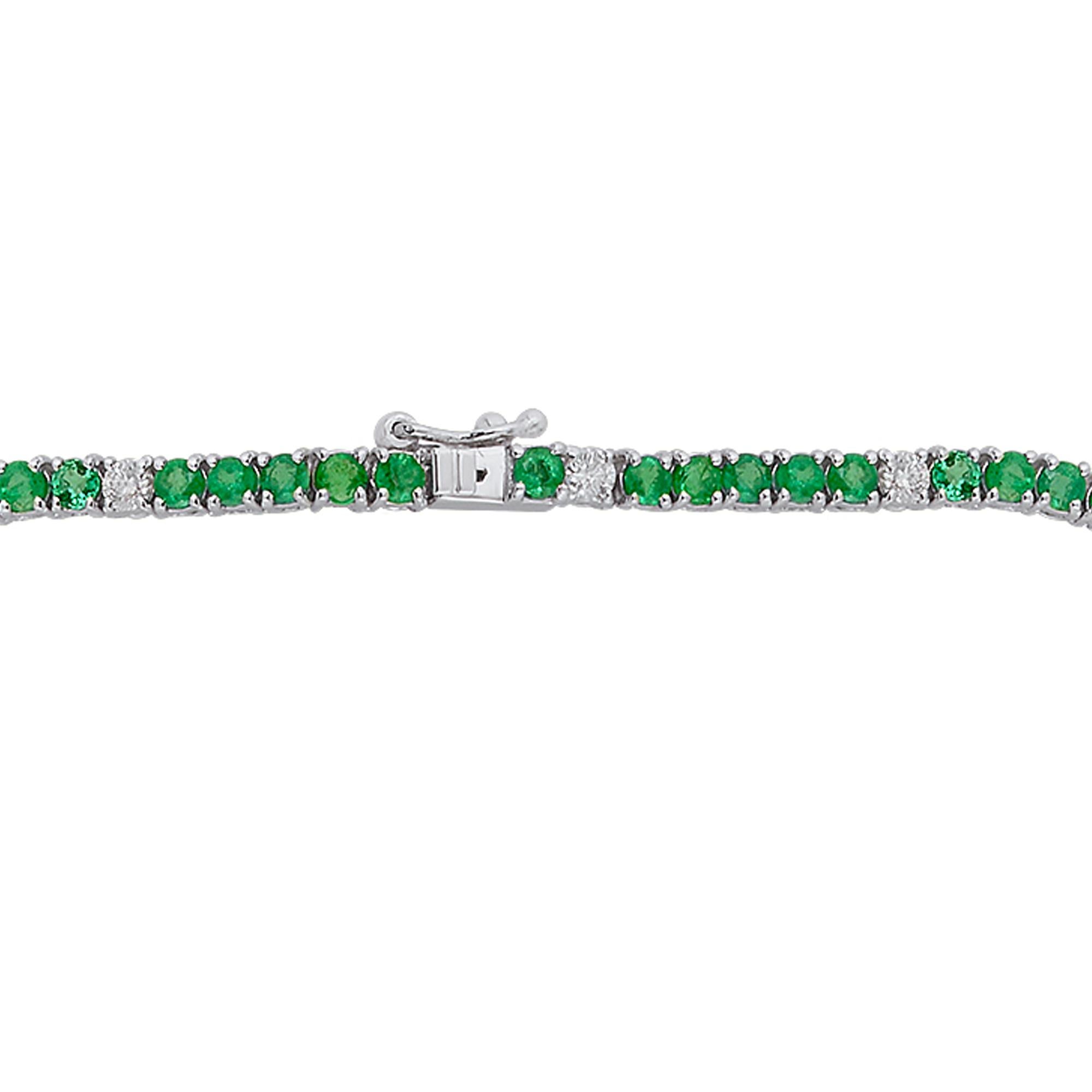 Modern Natural Zambian Emerald SI/HI Diamond Tennis Necklace 10k White Gold Jewelry For Sale