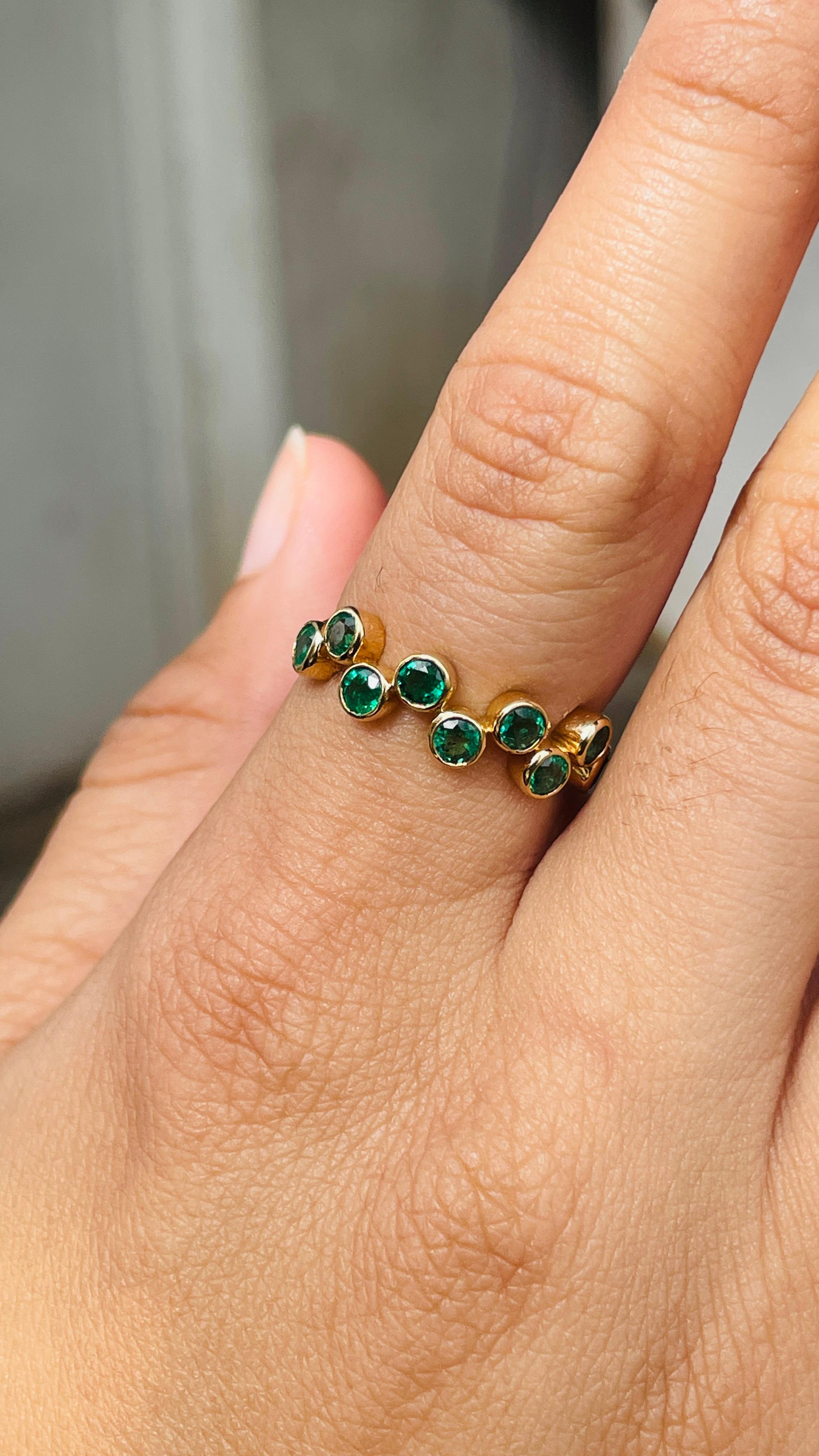 For Sale:  Emerald Gemstone Stacking Ring in 18K Yellow Gold 14