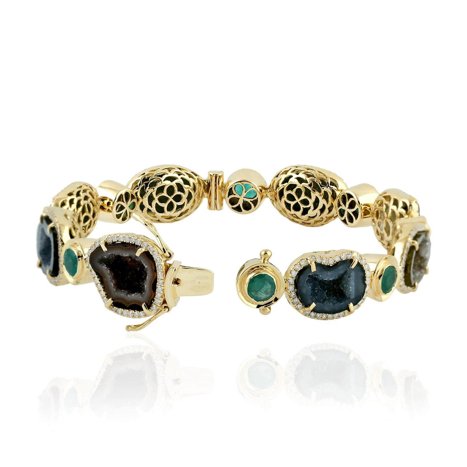 Art Deco Emerald & Geode Bracelet with Pave Diamonds Made in 18k Yellow Gold For Sale